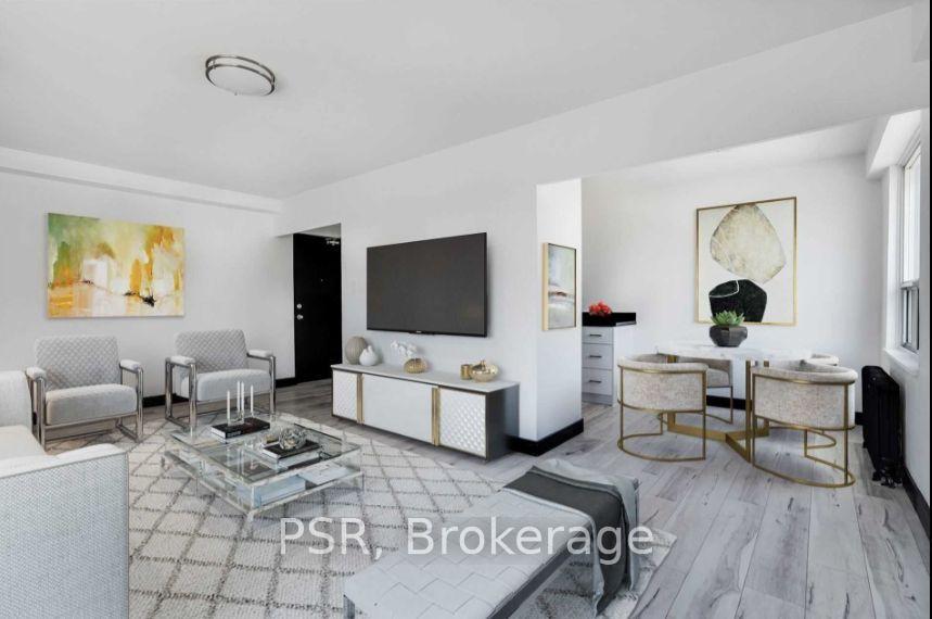 Front of Unit 207, 600 Eglinton Avenue W