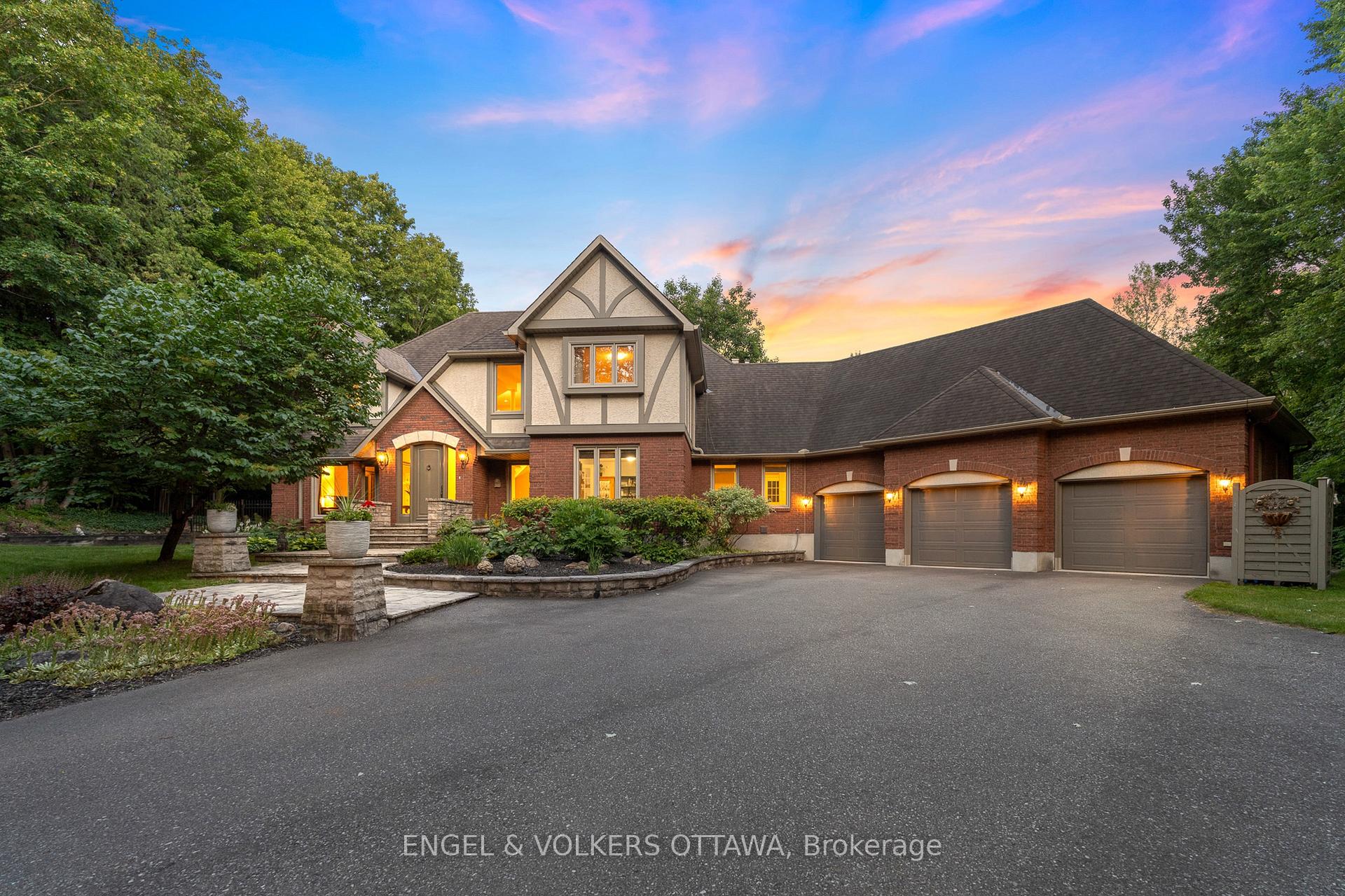 Photo 1 of 5596 Scobie Crescent, Ottawa, Manotick East to Manotick Station — HOMEH