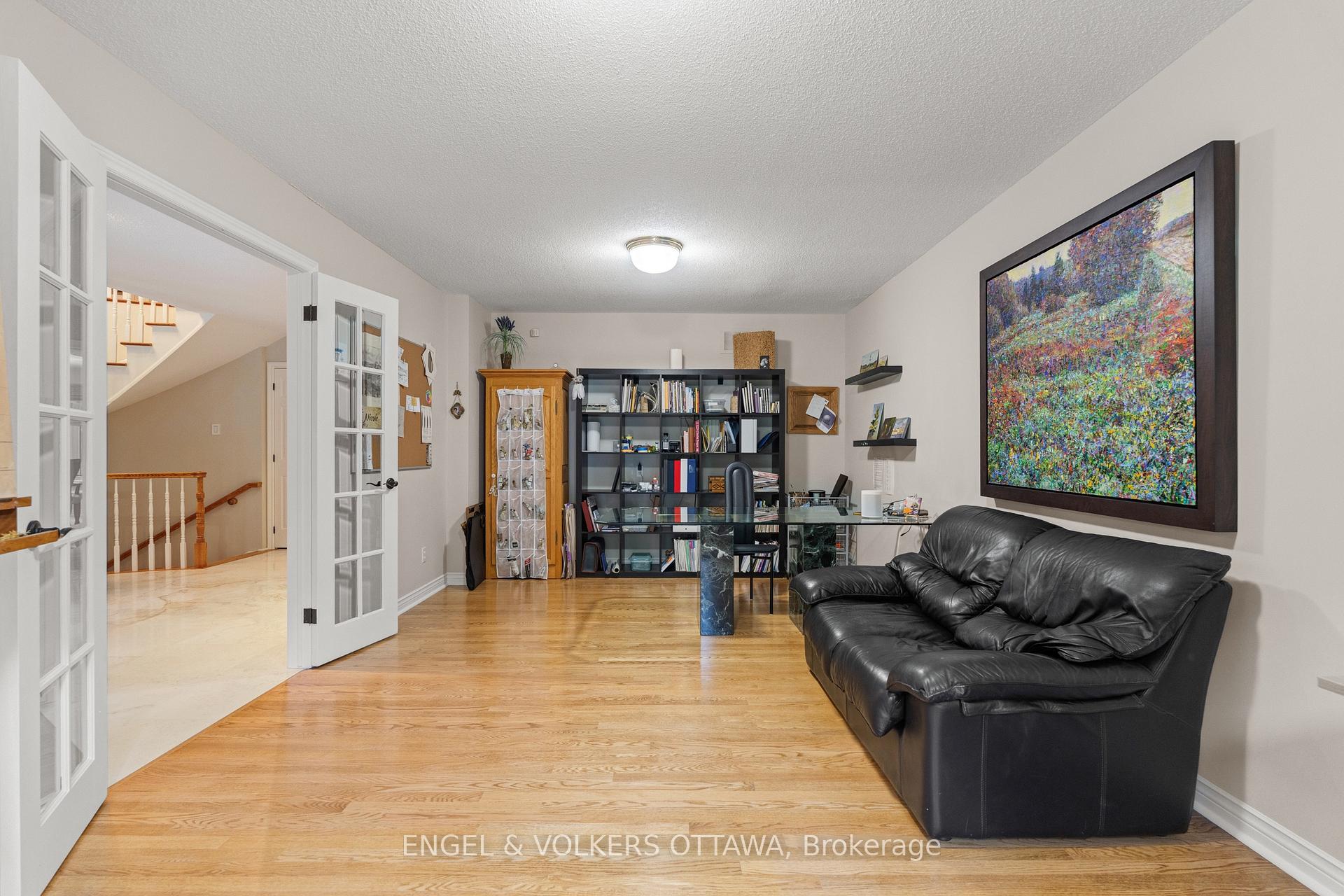 Photo 20 of 5596 Scobie Crescent, Ottawa, Manotick East to Manotick Station — HOMEH