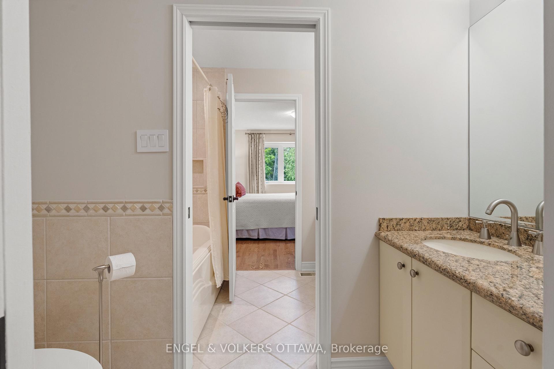 Photo 24 of 5596 Scobie Crescent, Ottawa, Manotick East to Manotick Station — HOMEH