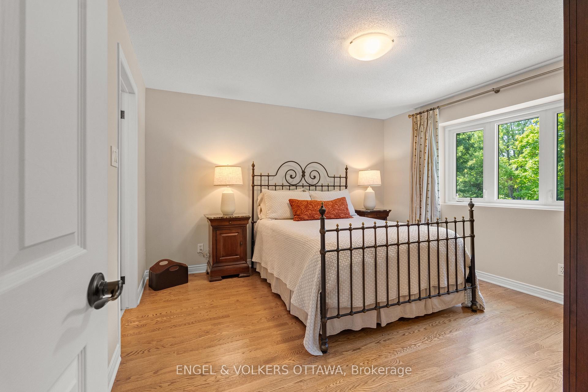 Photo 25 of 5596 Scobie Crescent, Ottawa, Manotick East to Manotick Station — HOMEH