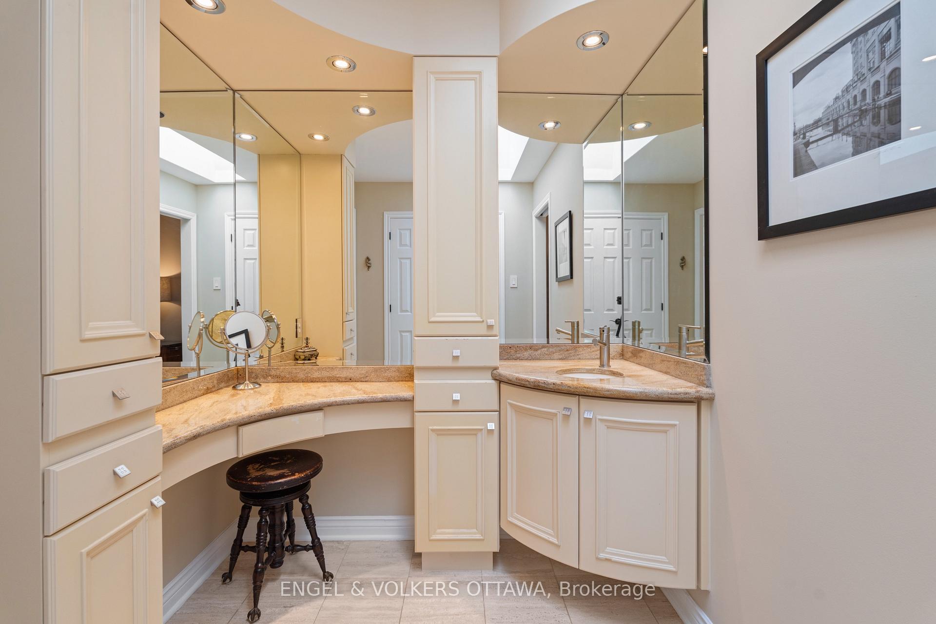 Photo 32 of 5596 Scobie Crescent, Ottawa, Manotick East to Manotick Station — HOMEH