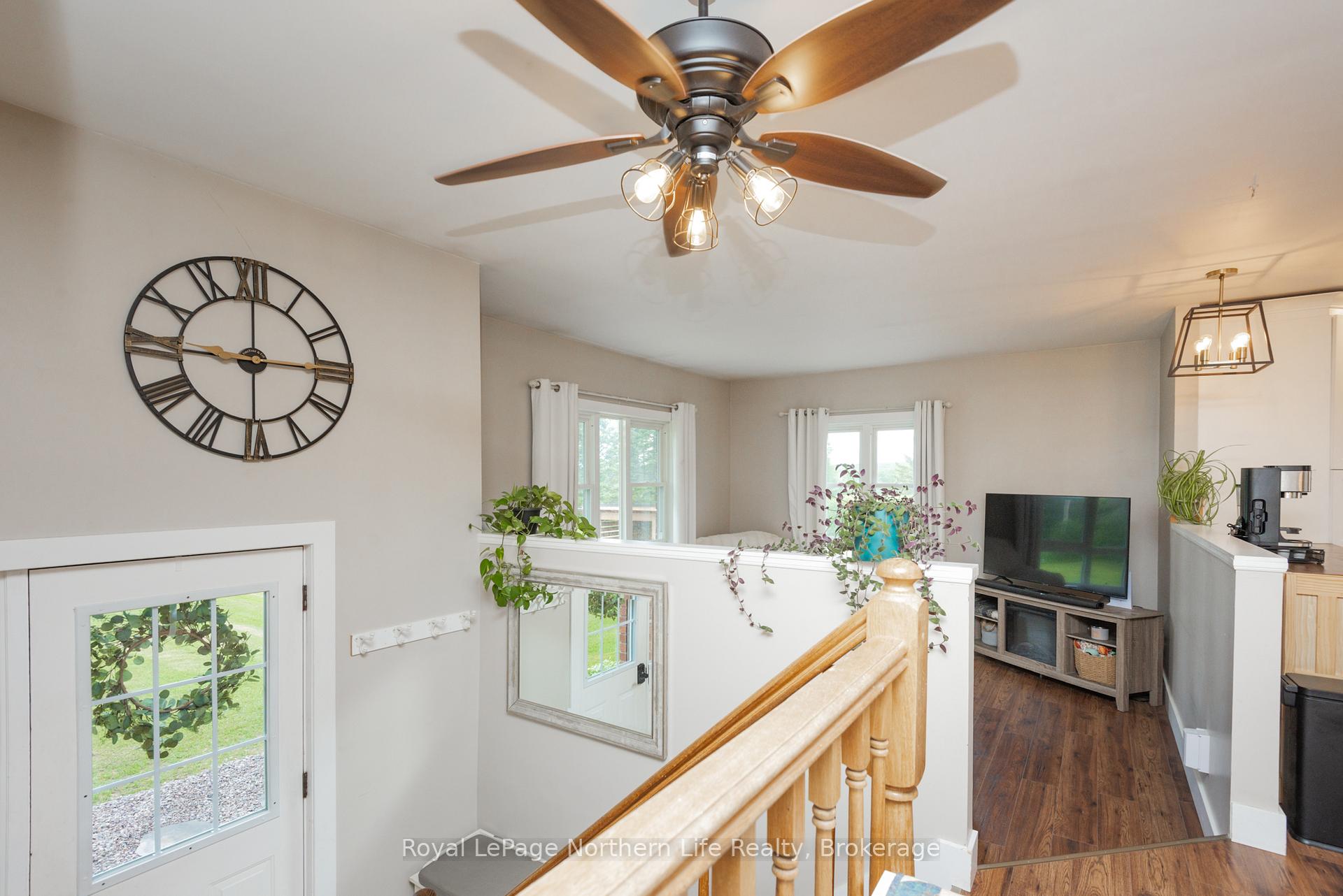Photo 6 of 989 Pioneer Road, Chisholm — HOMEH
