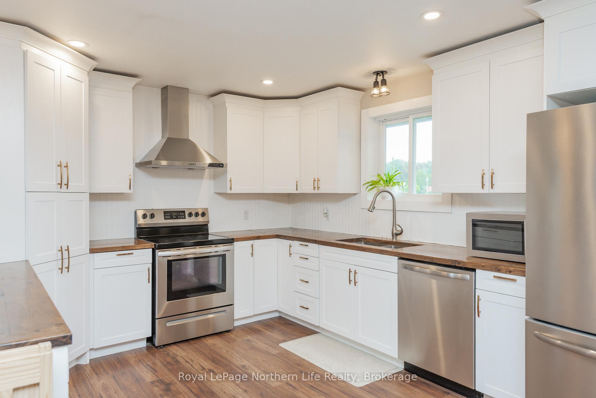 Photo 11 of 989 Pioneer Road, Chisholm — HOMEH
