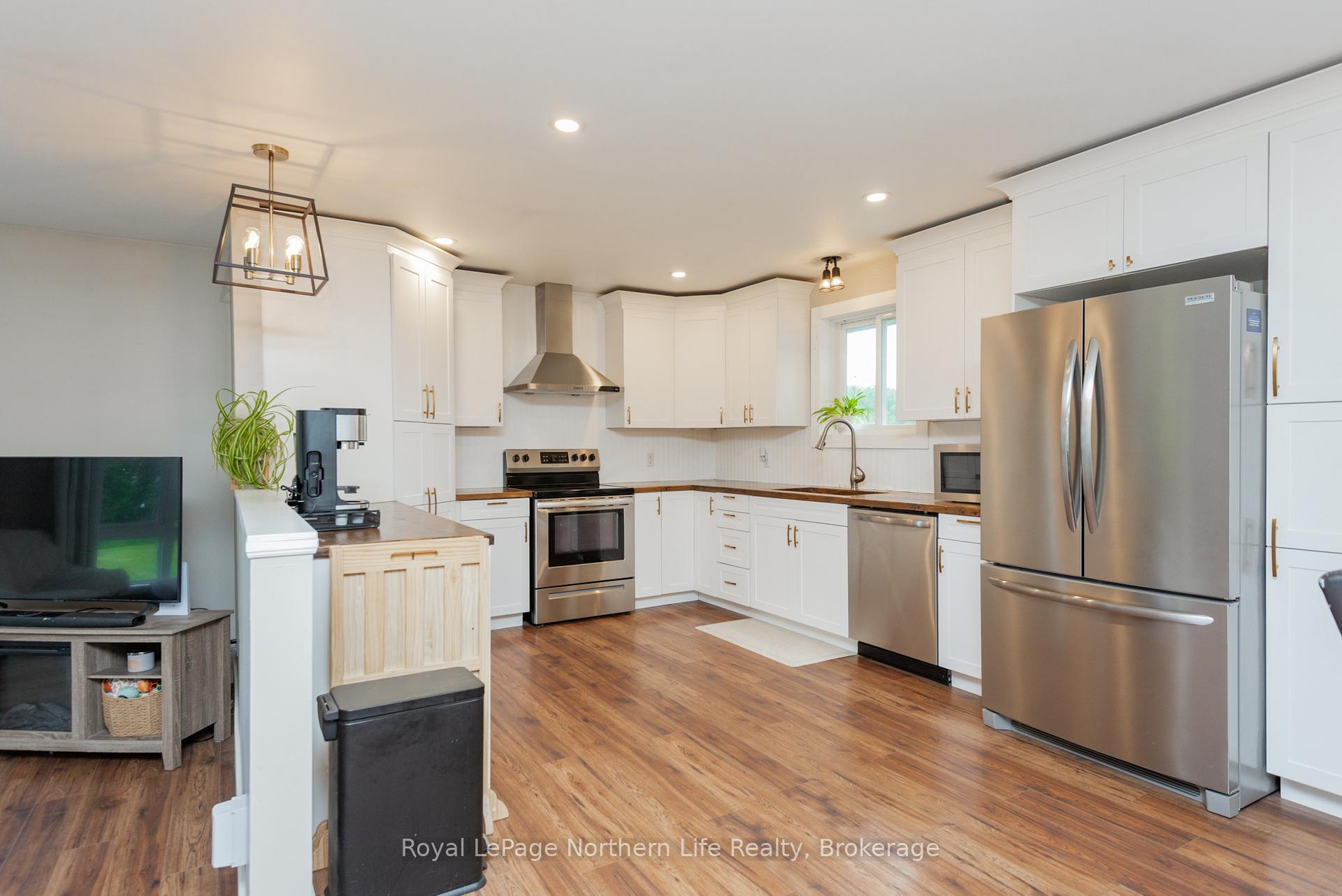 Photo 12 of 989 Pioneer Road, Chisholm — HOMEH