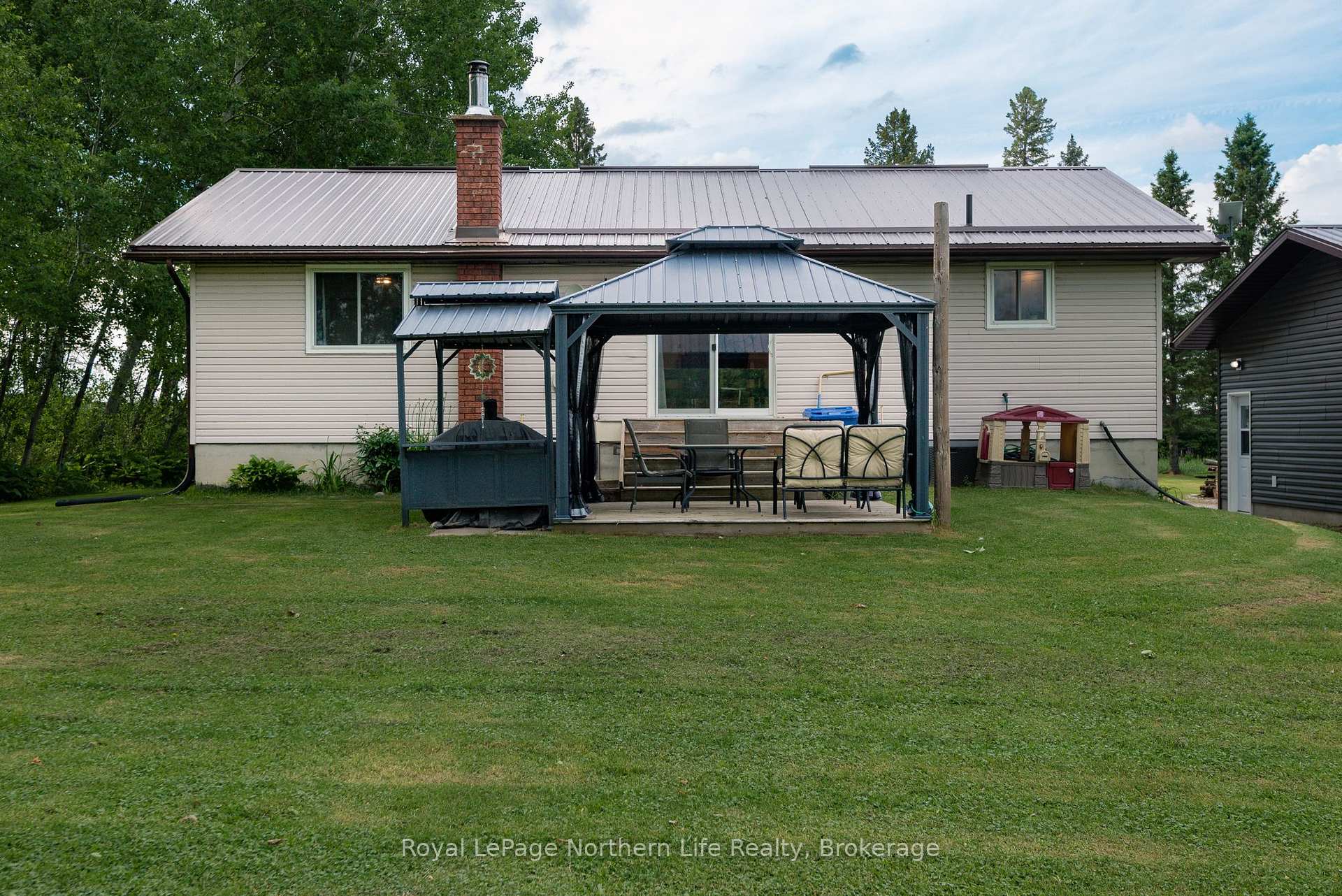 Photo 42 of 989 Pioneer Road, Chisholm — HOMEH