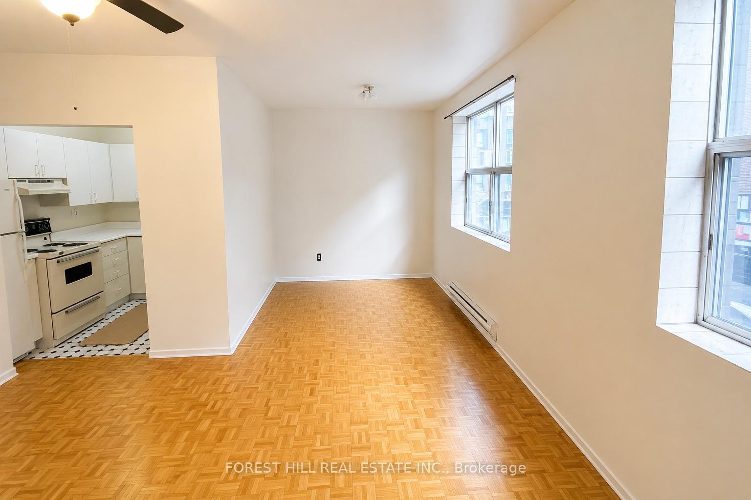 Photo 10 of Unit 301, 126 Dundas Street E, Toronto, Church-Yonge Corridor — HOMEH