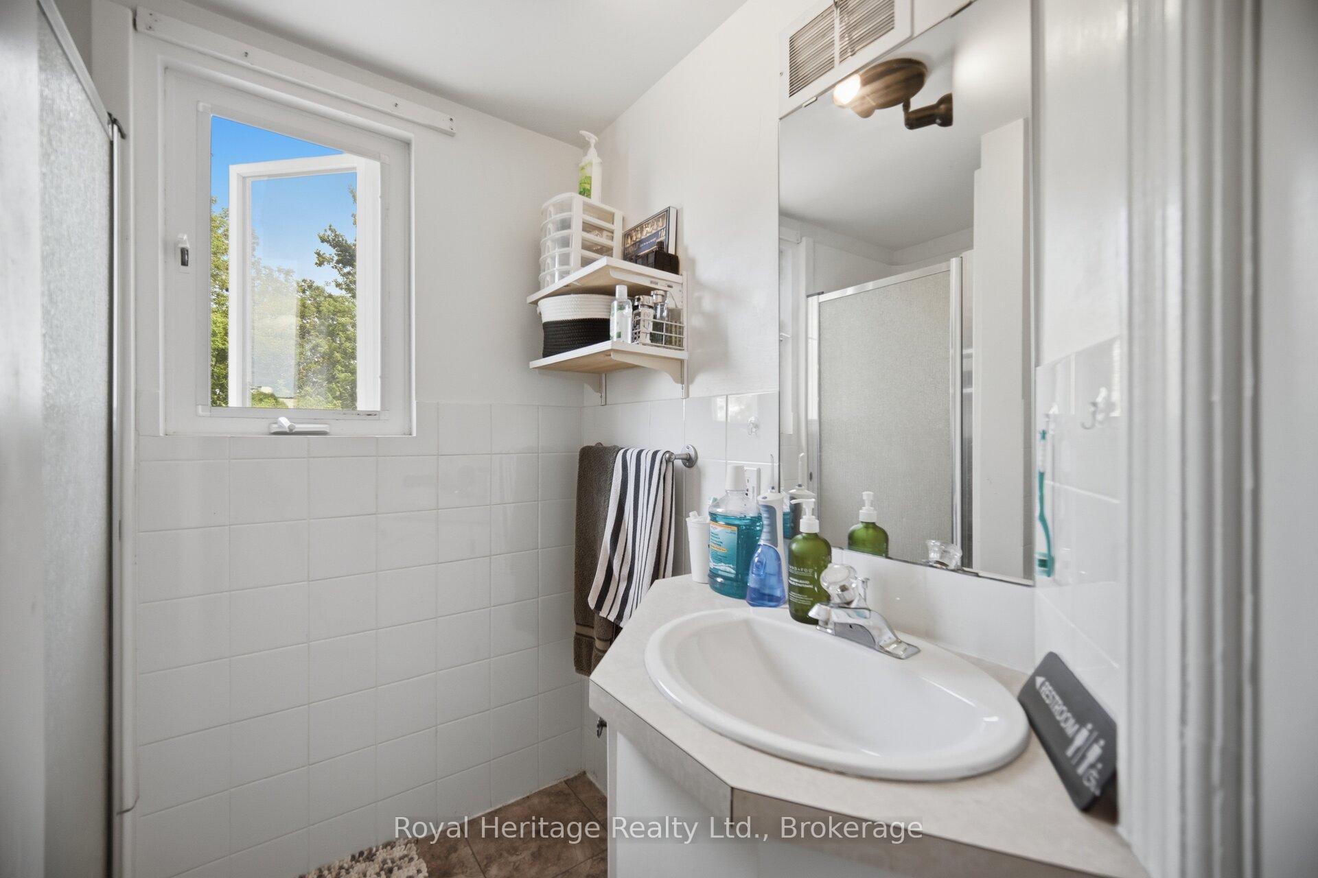 Photo 34 of 117 Nelson Street, Kingston, Central City East — HOMEH