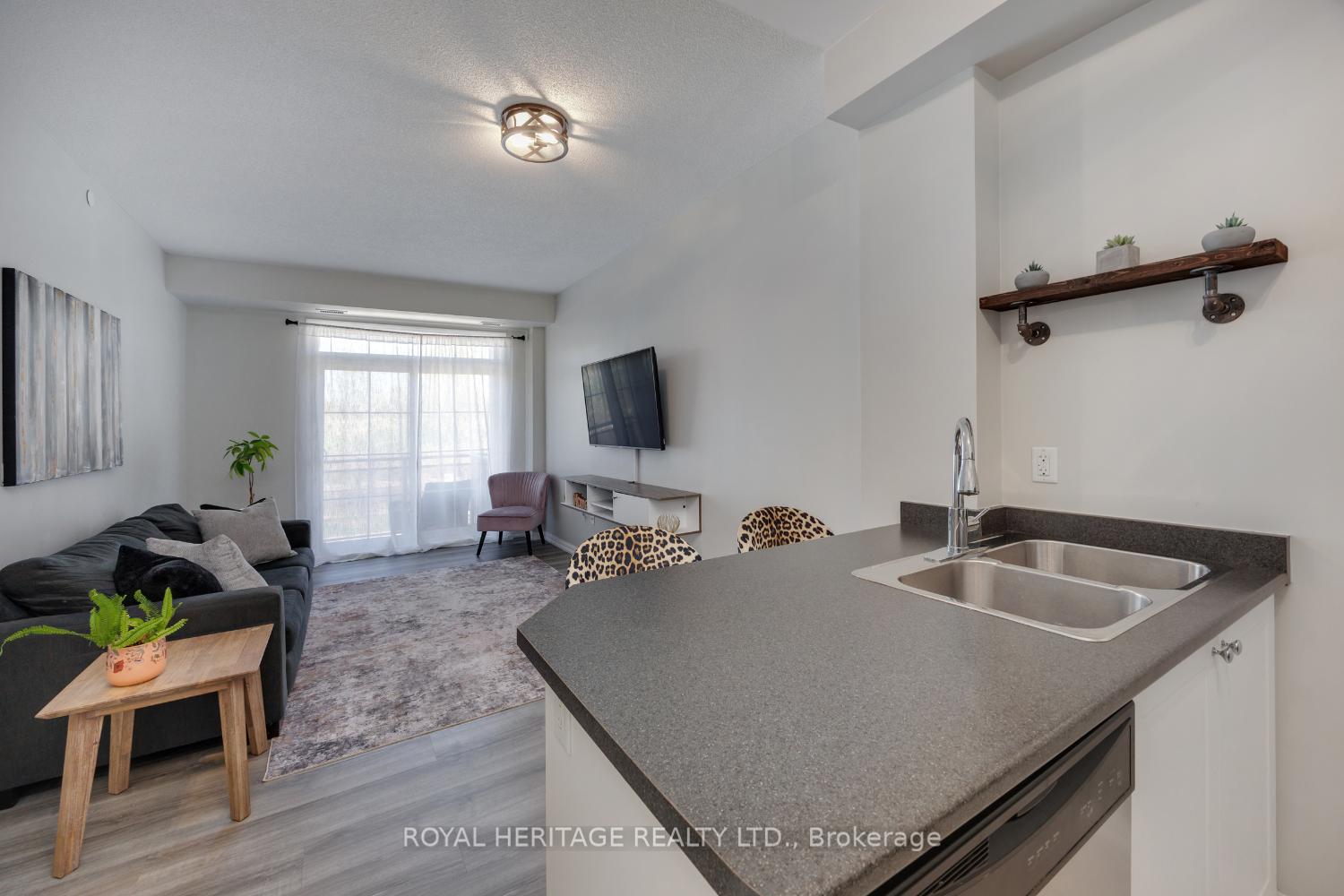 Photo 7 of Unit 220, 80 Aspen Springs Drive, Clarington, Bowmanville — HOMEH