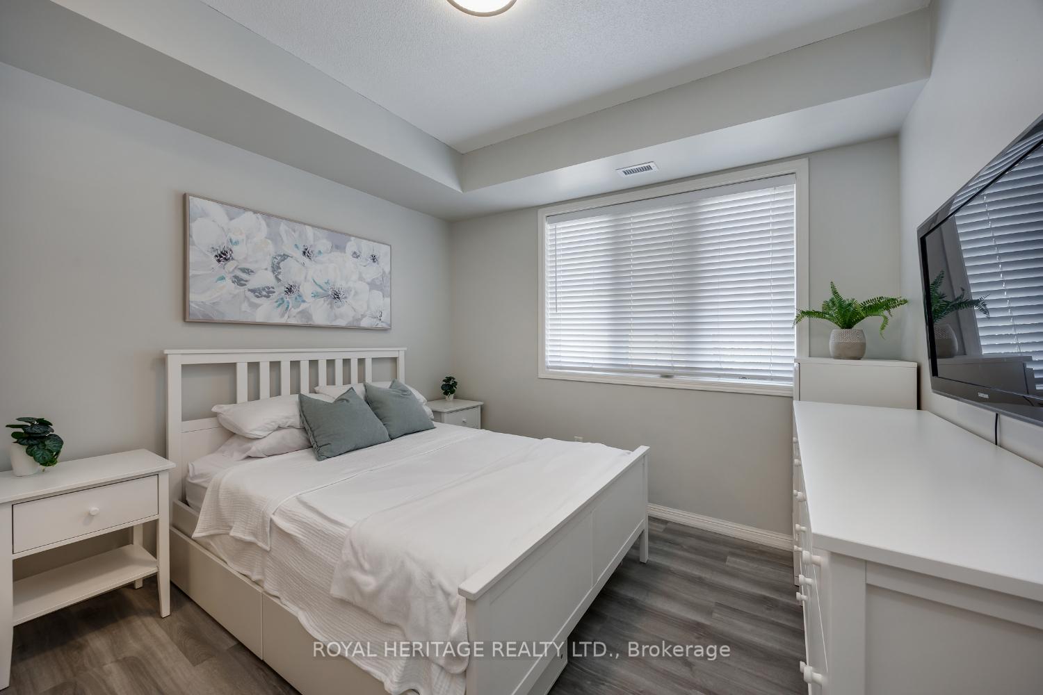 Photo 14 of Unit 220, 80 Aspen Springs Drive, Clarington, Bowmanville — HOMEH