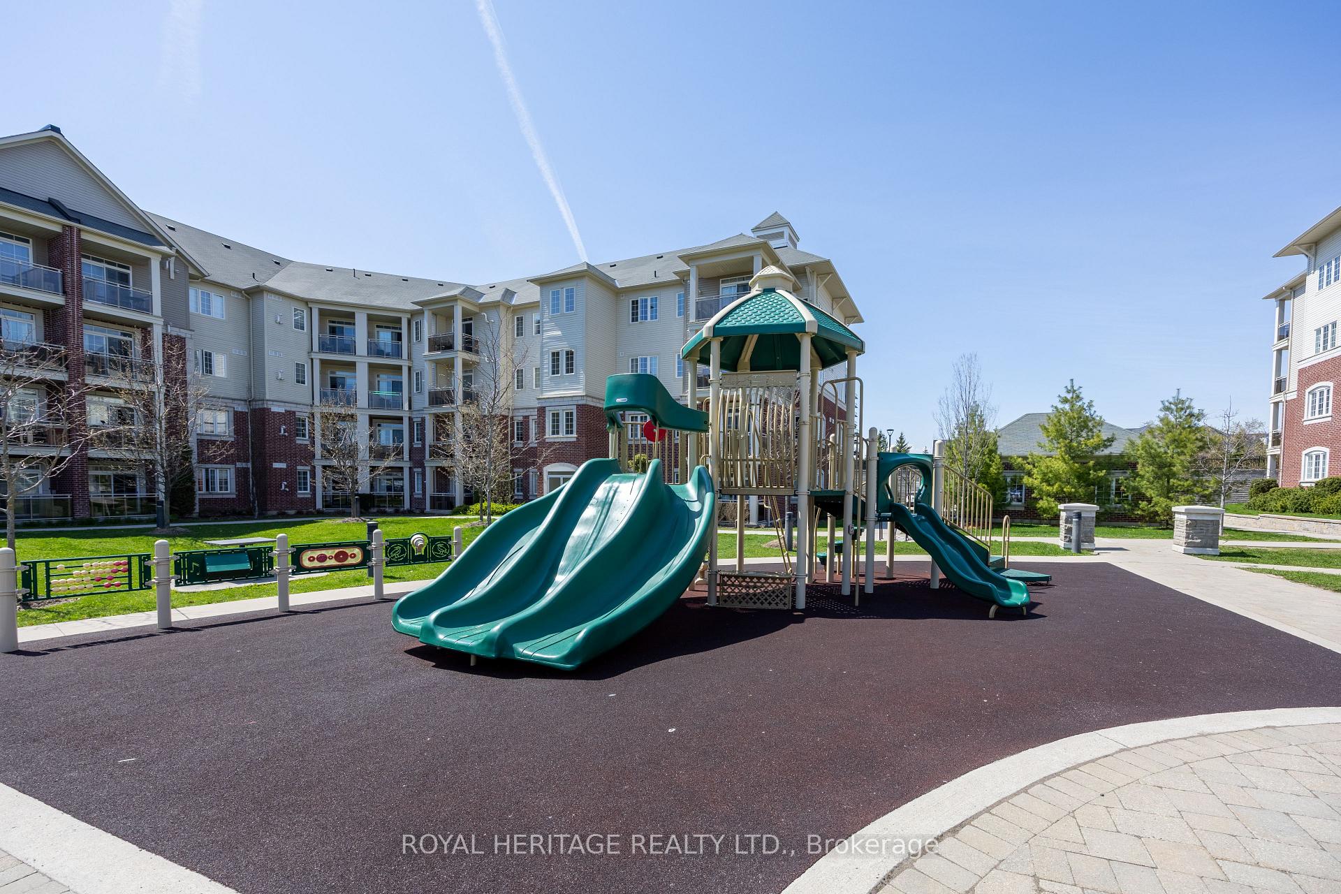 Photo 26 of Unit 220, 80 Aspen Springs Drive, Clarington, Bowmanville — HOMEH