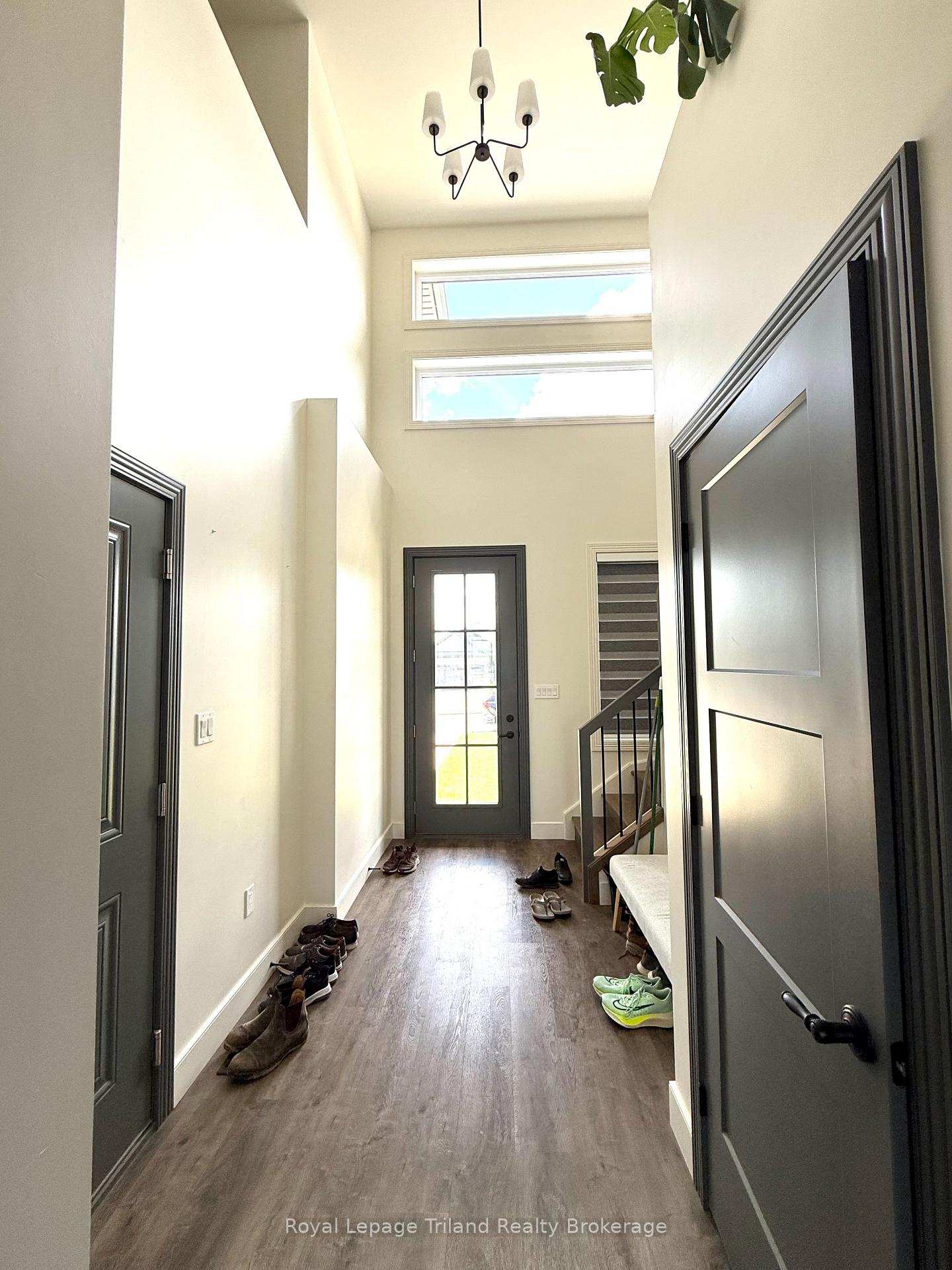 Photo 2 of 75 Trailview Drive, Tillsonburg — HOMEH