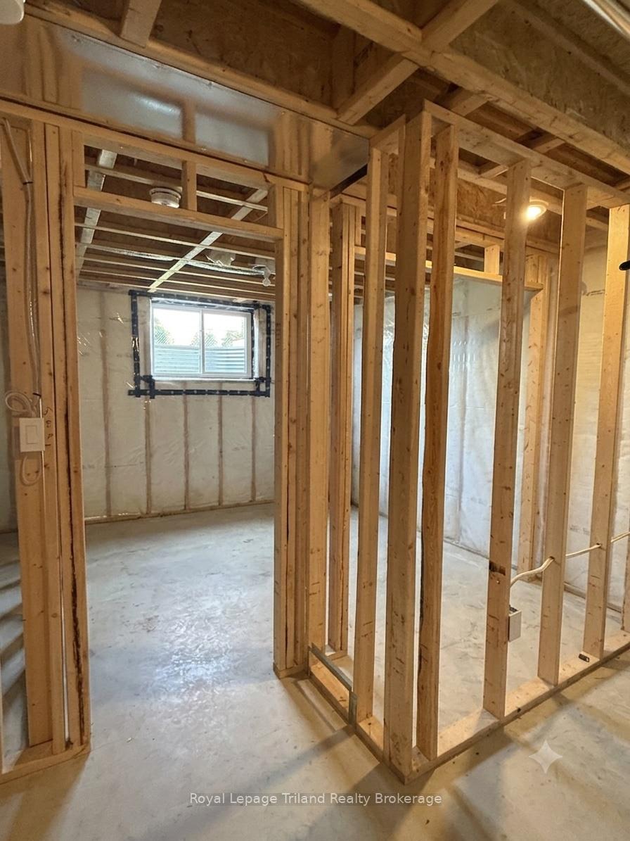 Photo 30 of 75 Trailview Drive, Tillsonburg — HOMEH
