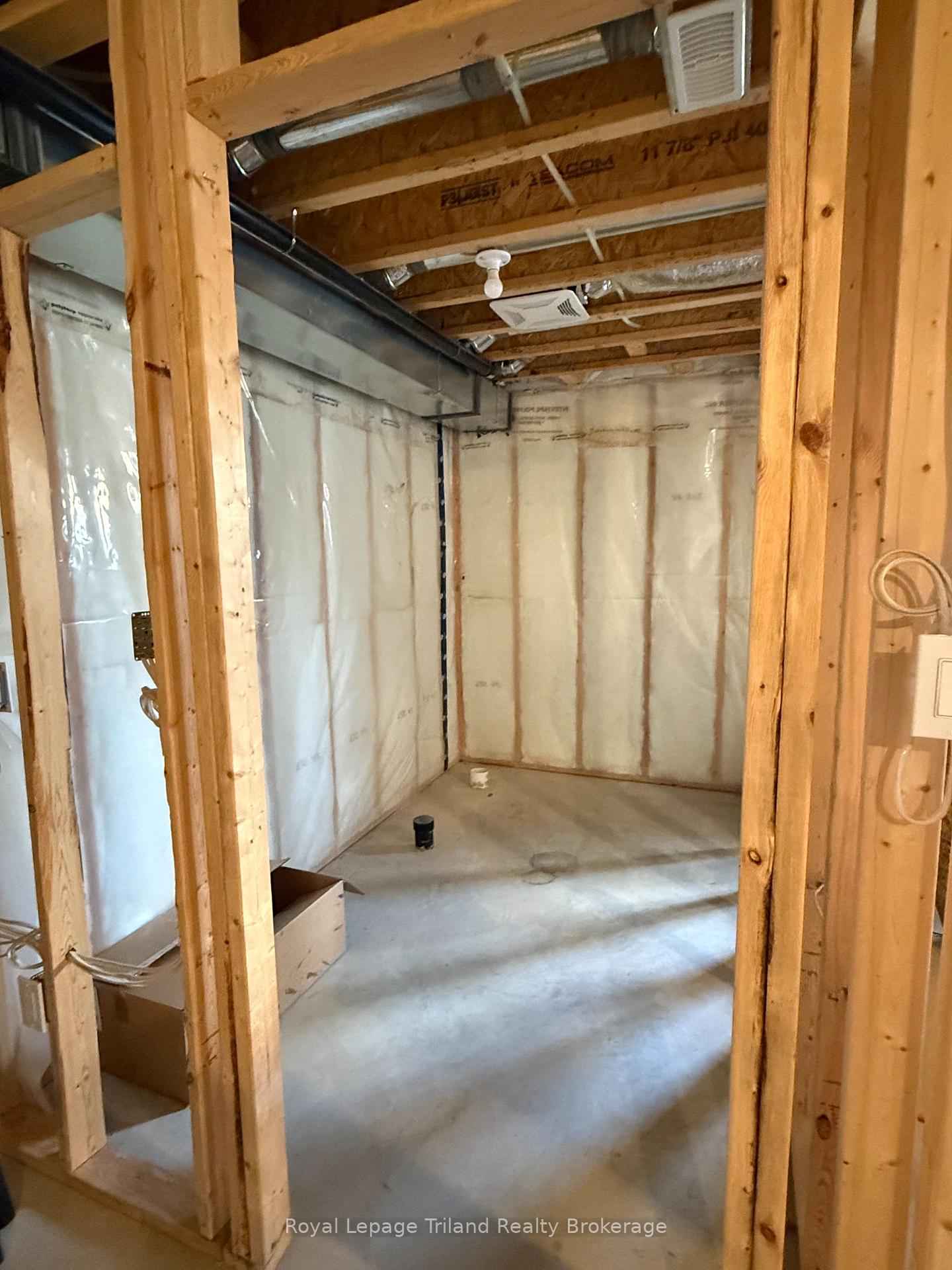 Photo 34 of 75 Trailview Drive, Tillsonburg — HOMEH
