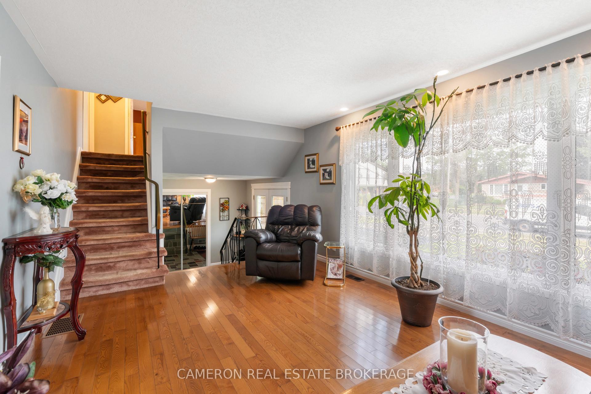 Photo 8 of 1495 Second Street E, Cornwall, Cornwall — HOMEH