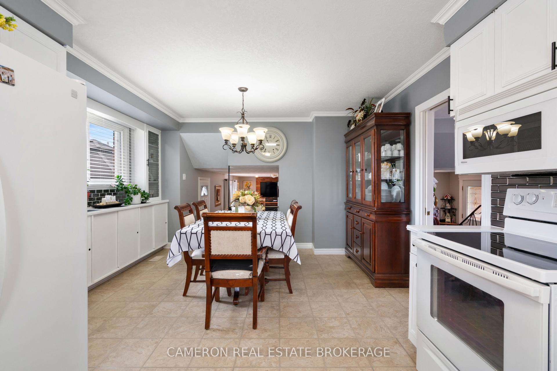 Photo 11 of 1495 Second Street E, Cornwall, Cornwall — HOMEH