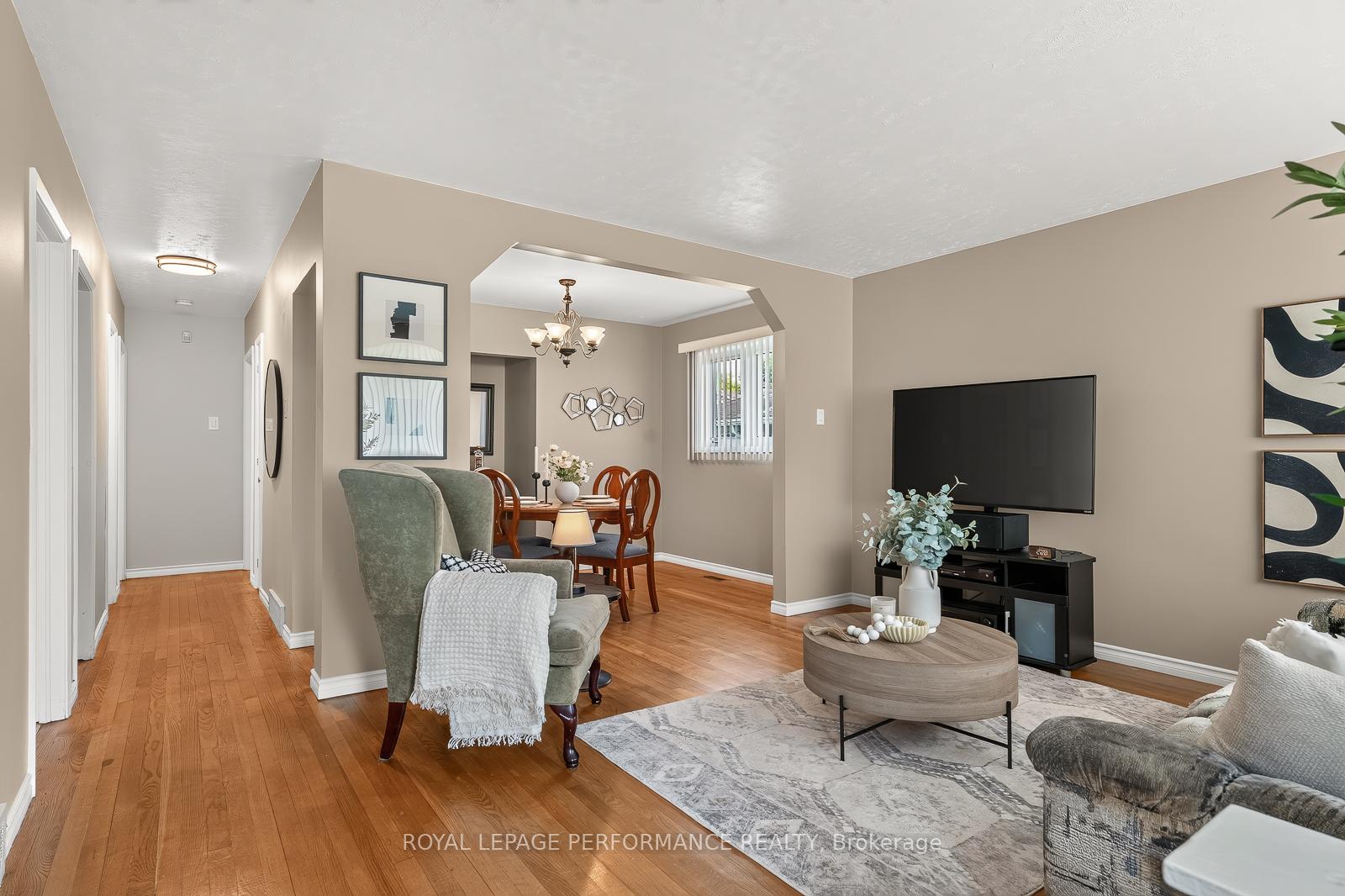 Photo 10 of 898 Charleswood Avenue, Ottawa, Carson Meadows — HOMEH