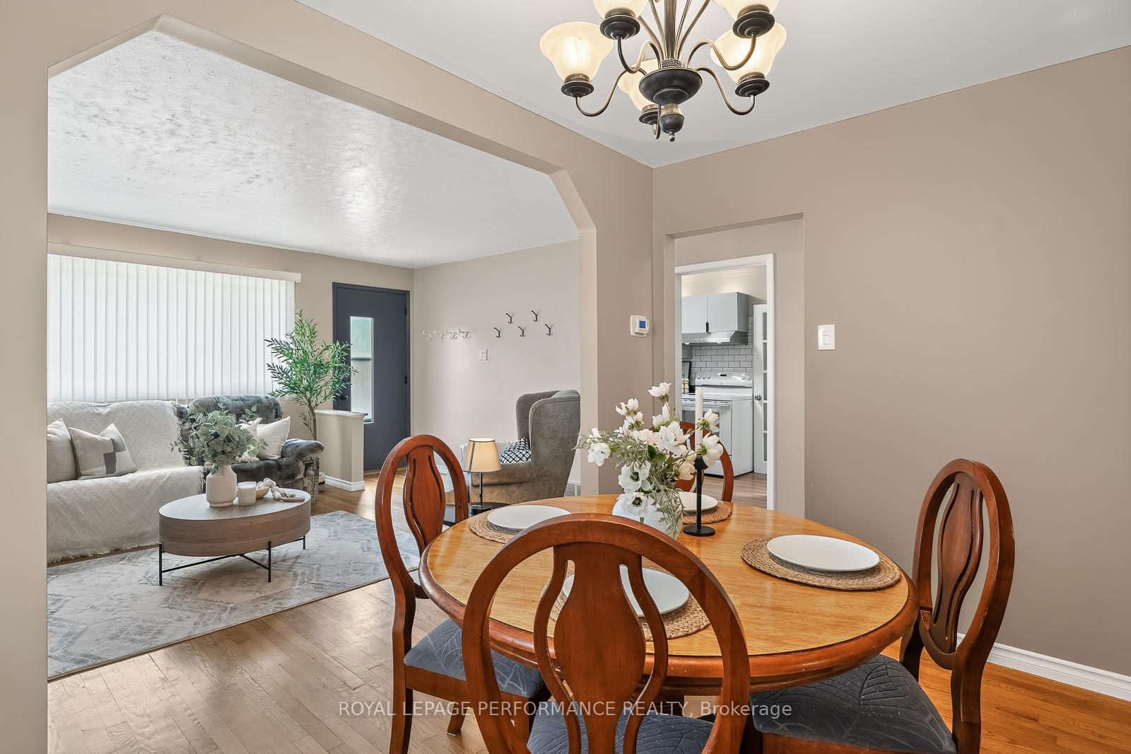 Photo 12 of 898 Charleswood Avenue, Ottawa, Carson Meadows — HOMEH