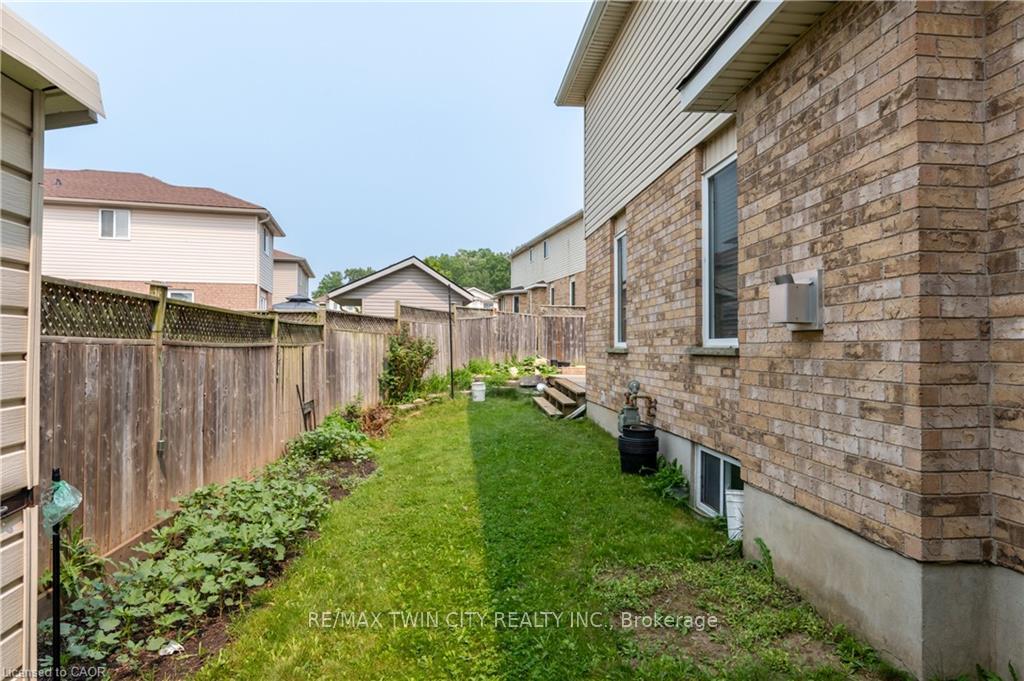 Photo 35 of 15 Chester Drive, Cambridge, Little's Corners — HOMEH