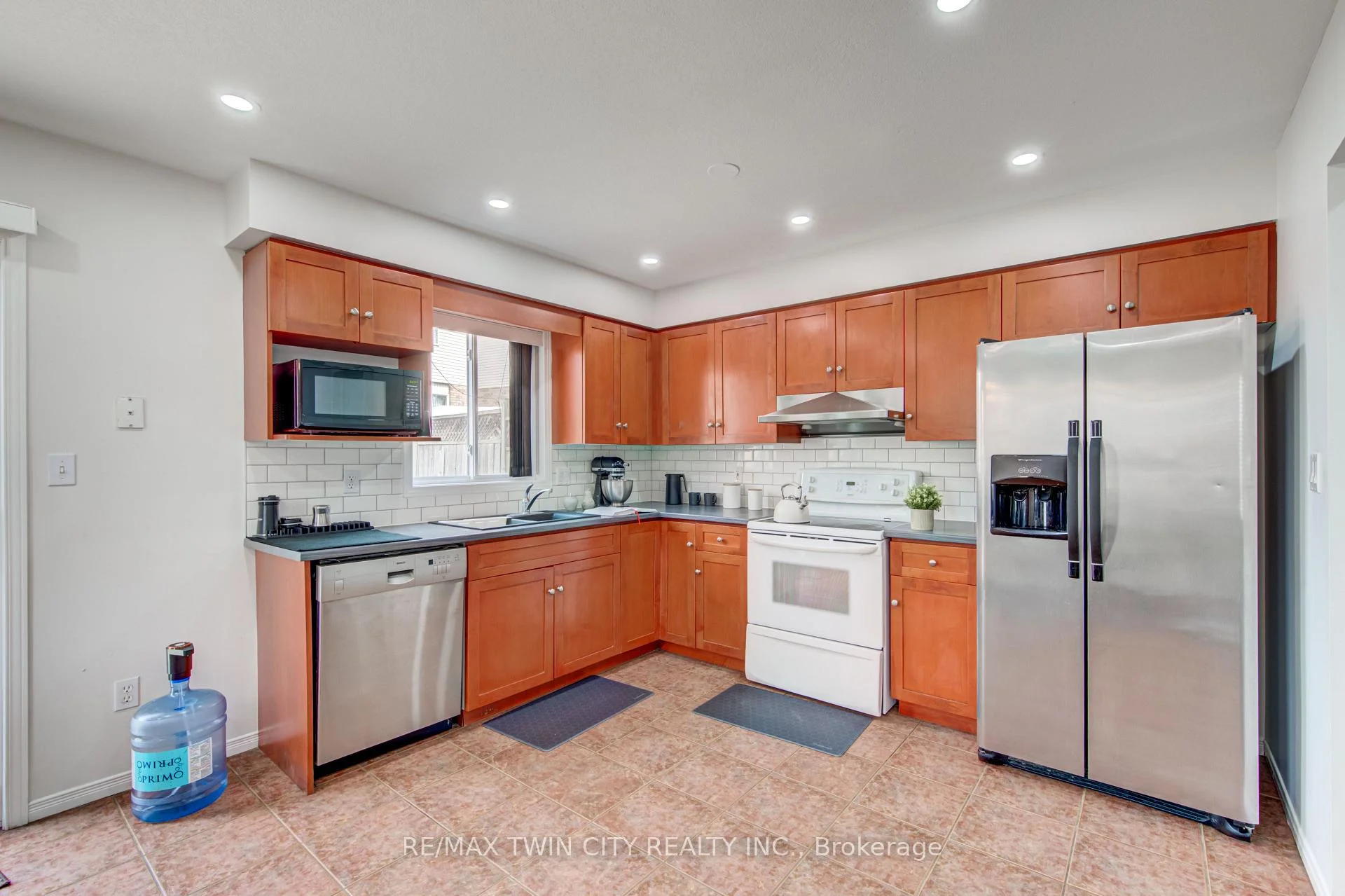 Photo 15 of 15 Chester Drive, Cambridge, Little's Corners — HOMEH