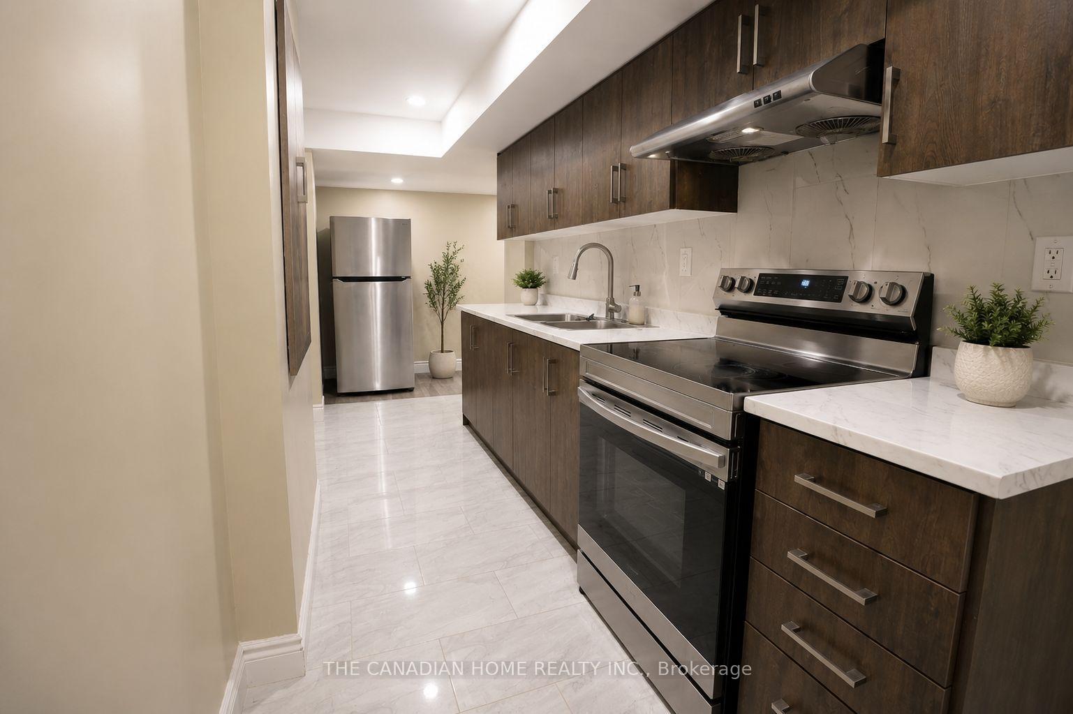 Photo 10 of 23 Saddle brook (Basement) Court, Kitchener, Stanley Park — HOMEH