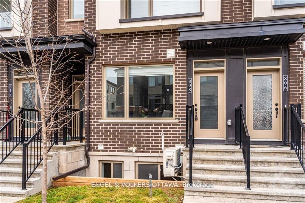 Photo 2 of 808 Kiniw Private, Ottawa, CFB Rockcliffe and Area — HOMEH