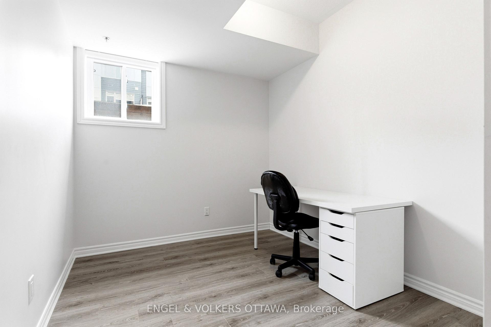 Photo 20 of 808 Kiniw Private, Ottawa, CFB Rockcliffe and Area — HOMEH