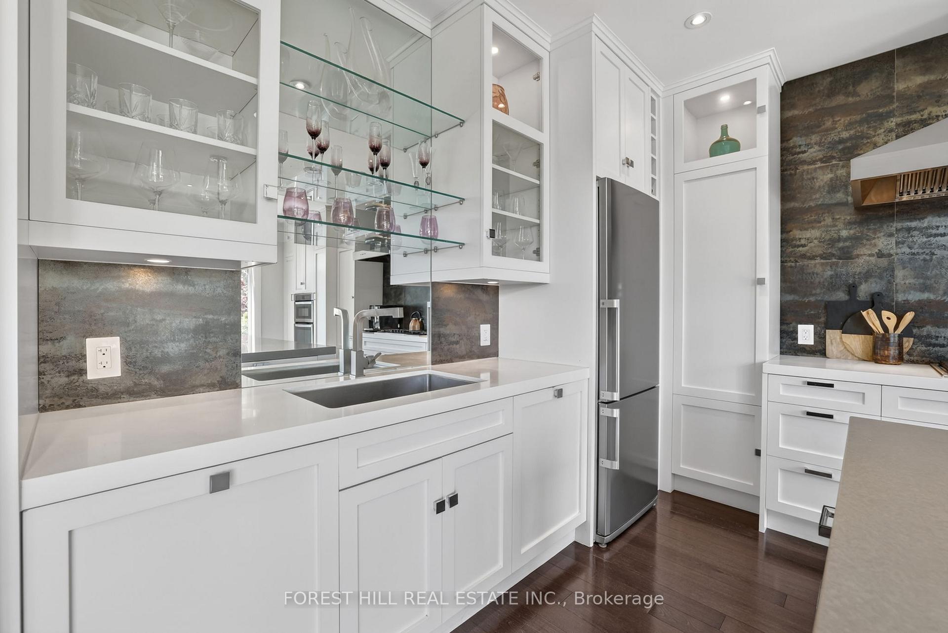Photo 13 of 51 Greenfield Drive, Etobicoke, Islington-City Centre West — HOMEH