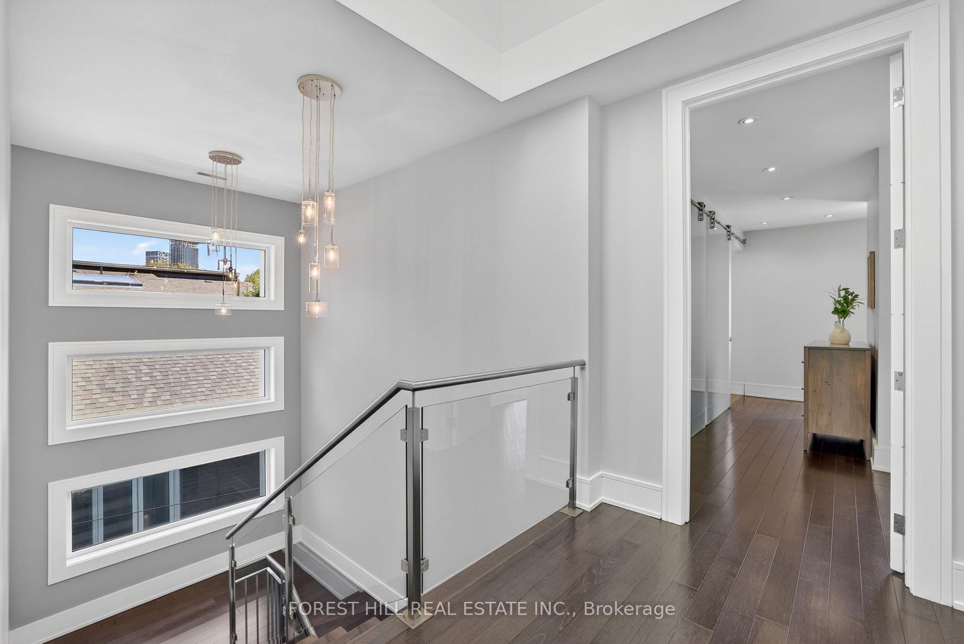 Photo 16 of 51 Greenfield Drive, Etobicoke, Islington-City Centre West — HOMEH
