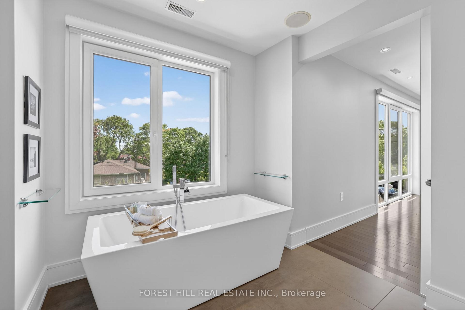 Photo 22 of 51 Greenfield Drive, Etobicoke, Islington-City Centre West — HOMEH