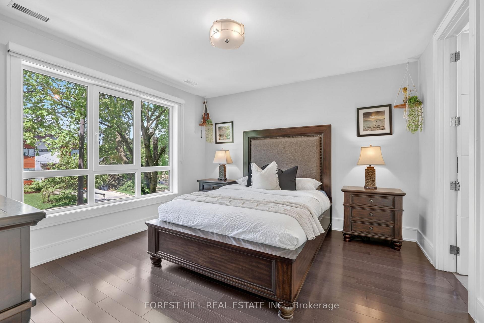 Photo 27 of 51 Greenfield Drive, Etobicoke, Islington-City Centre West — HOMEH