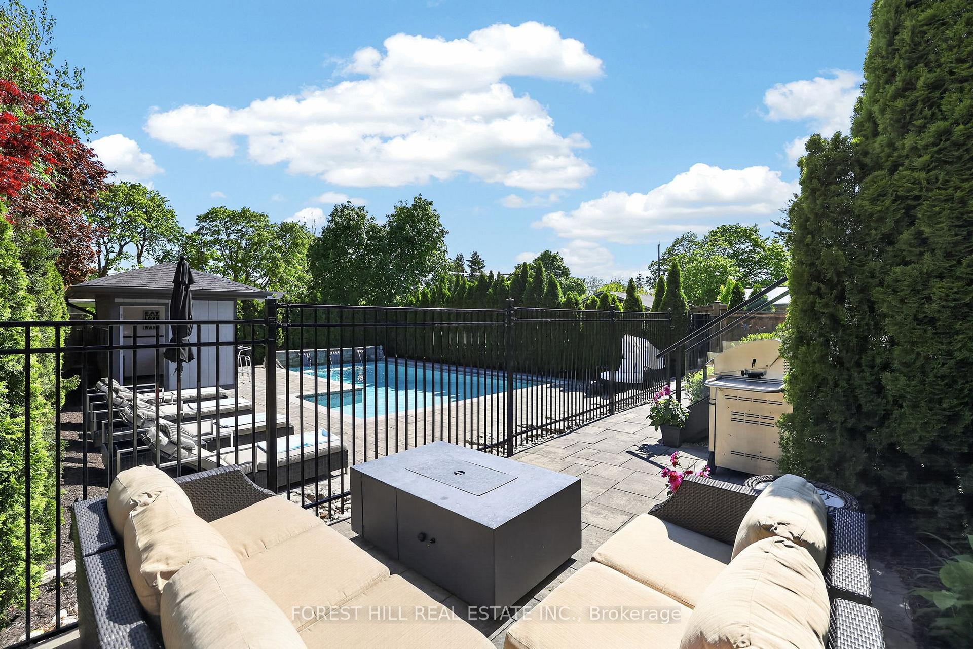 Photo 37 of 51 Greenfield Drive, Etobicoke, Islington-City Centre West — HOMEH