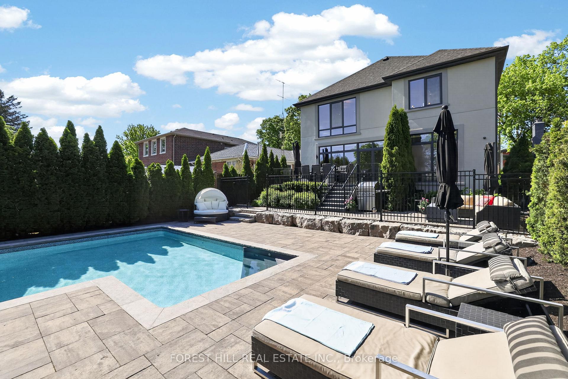 Photo 39 of 51 Greenfield Drive, Etobicoke, Islington-City Centre West — HOMEH