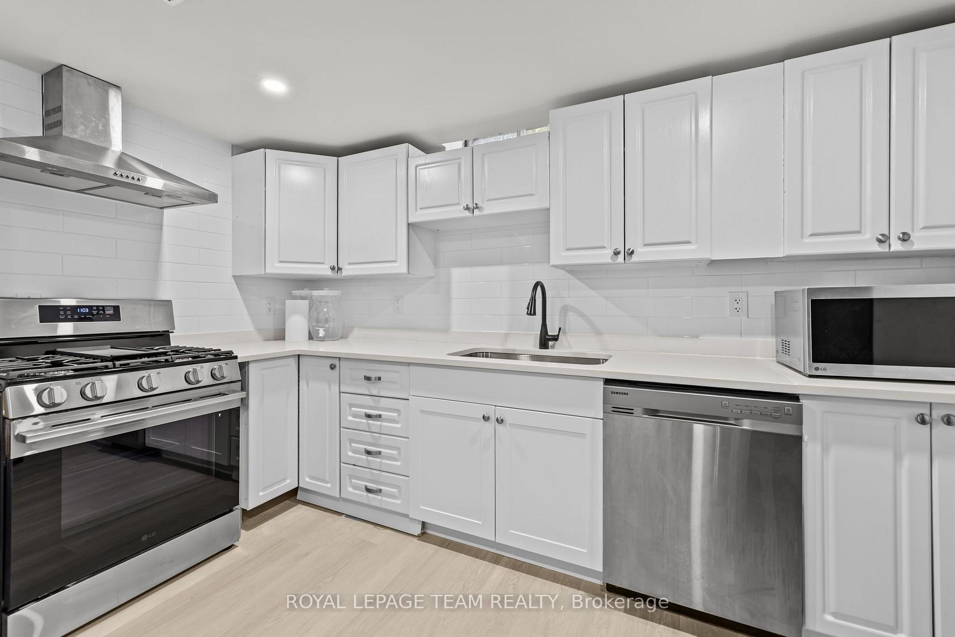 Photo 6 of Unit B, 1288 Plante Drive, Ottawa, Hunt Club/Western Community — HOMEH