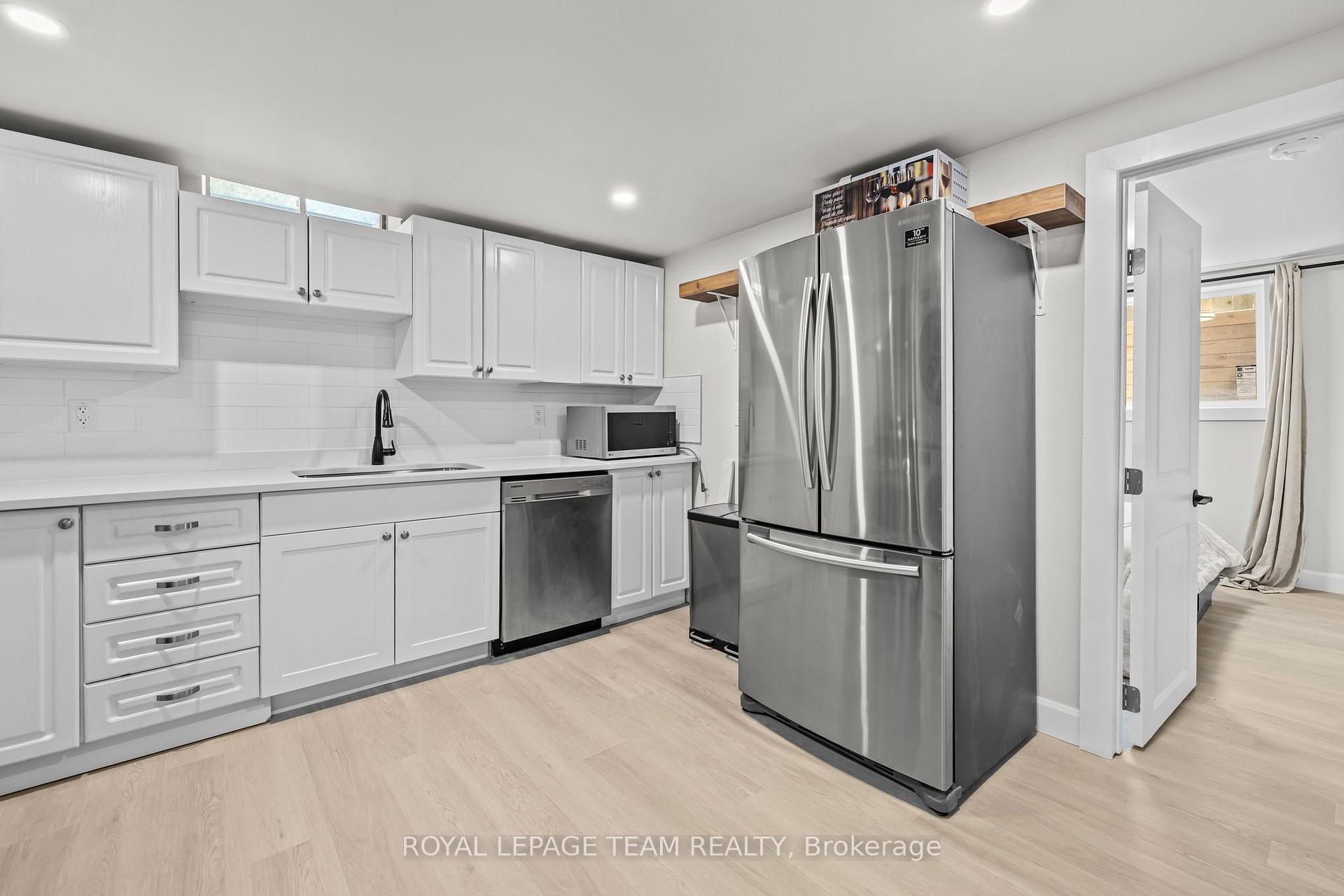 Photo 7 of Unit B, 1288 Plante Drive, Ottawa, Hunt Club/Western Community — HOMEH