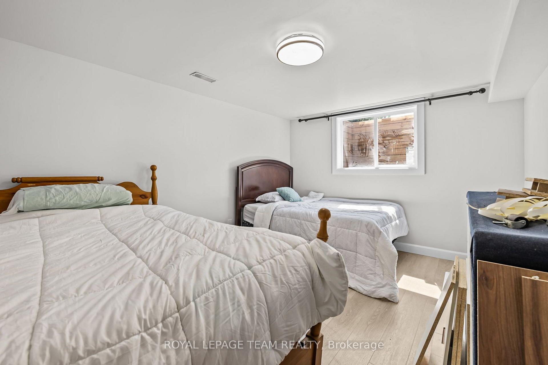 Photo 9 of Unit B, 1288 Plante Drive, Ottawa, Hunt Club/Western Community — HOMEH
