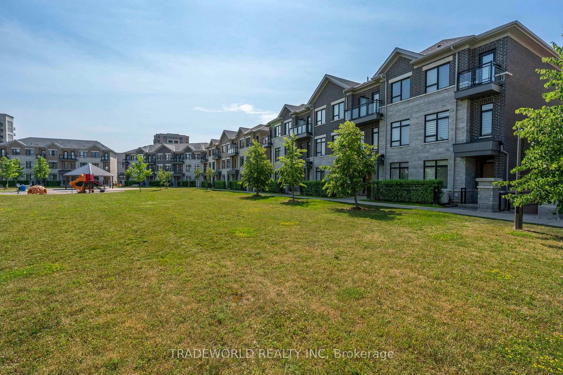 Photo 5 of 73 Feeney Lane, Markham, Commerce Valley — HOMEH