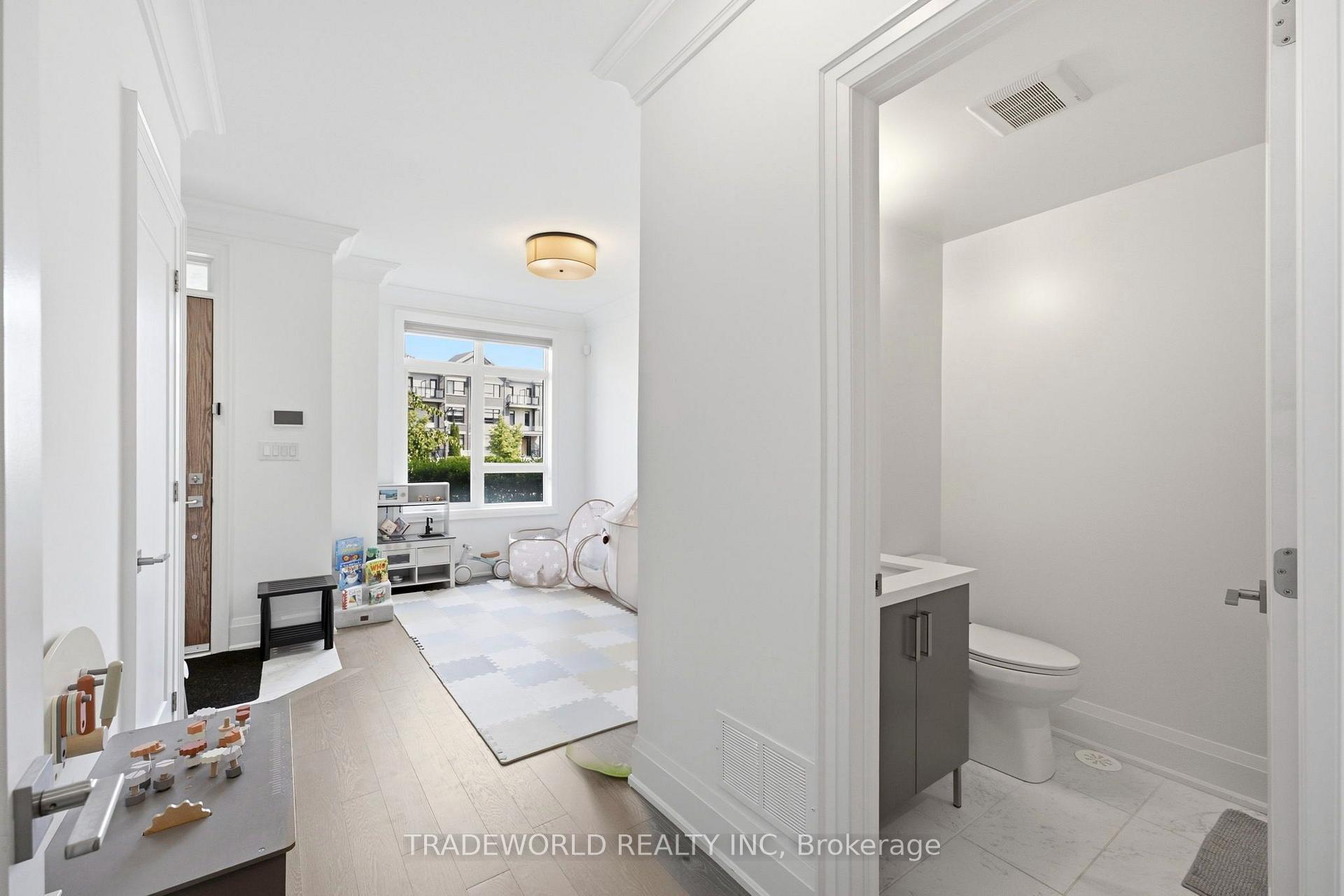 Photo 8 of 73 Feeney Lane, Markham, Commerce Valley — HOMEH
