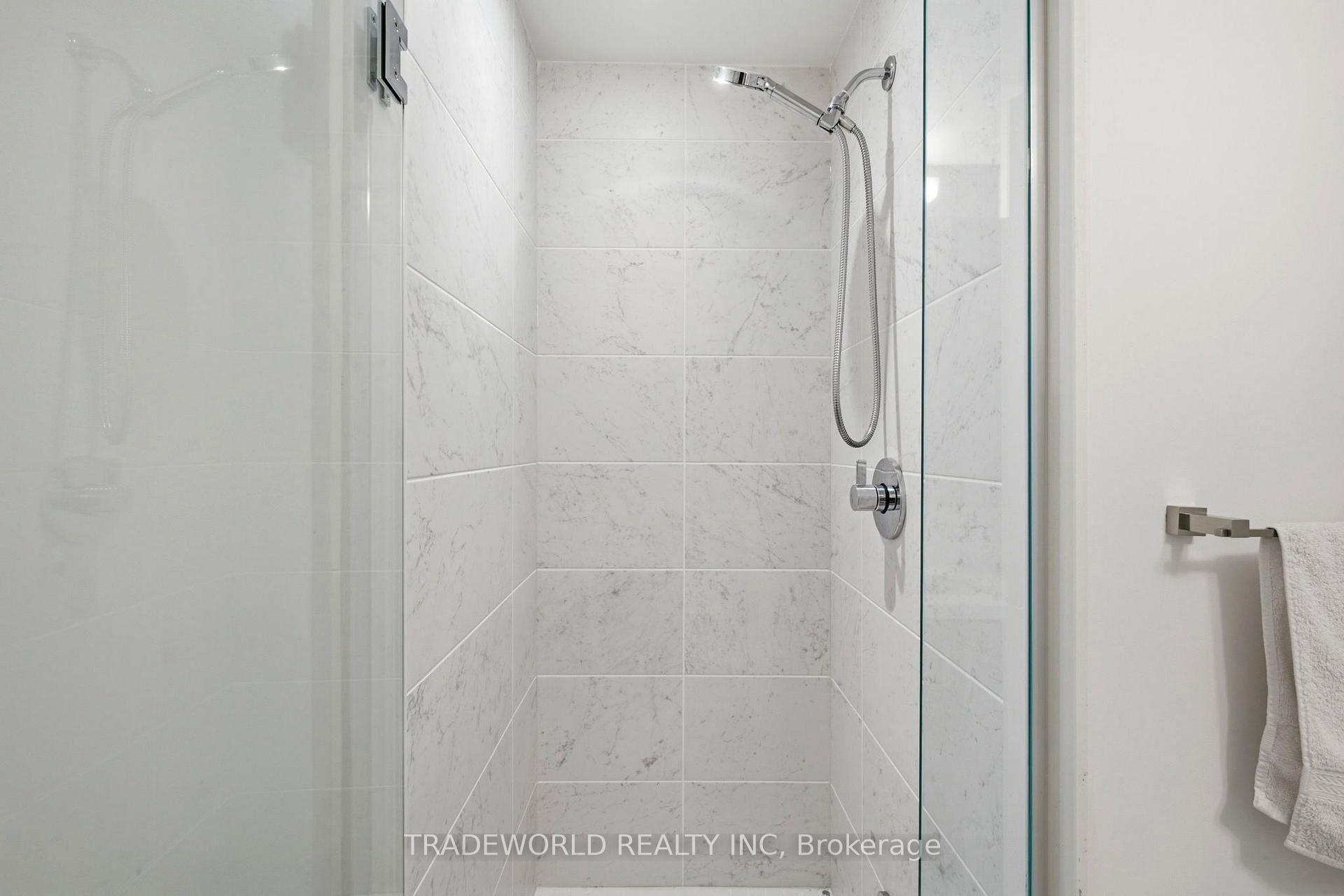 Photo 10 of 73 Feeney Lane, Markham, Commerce Valley — HOMEH