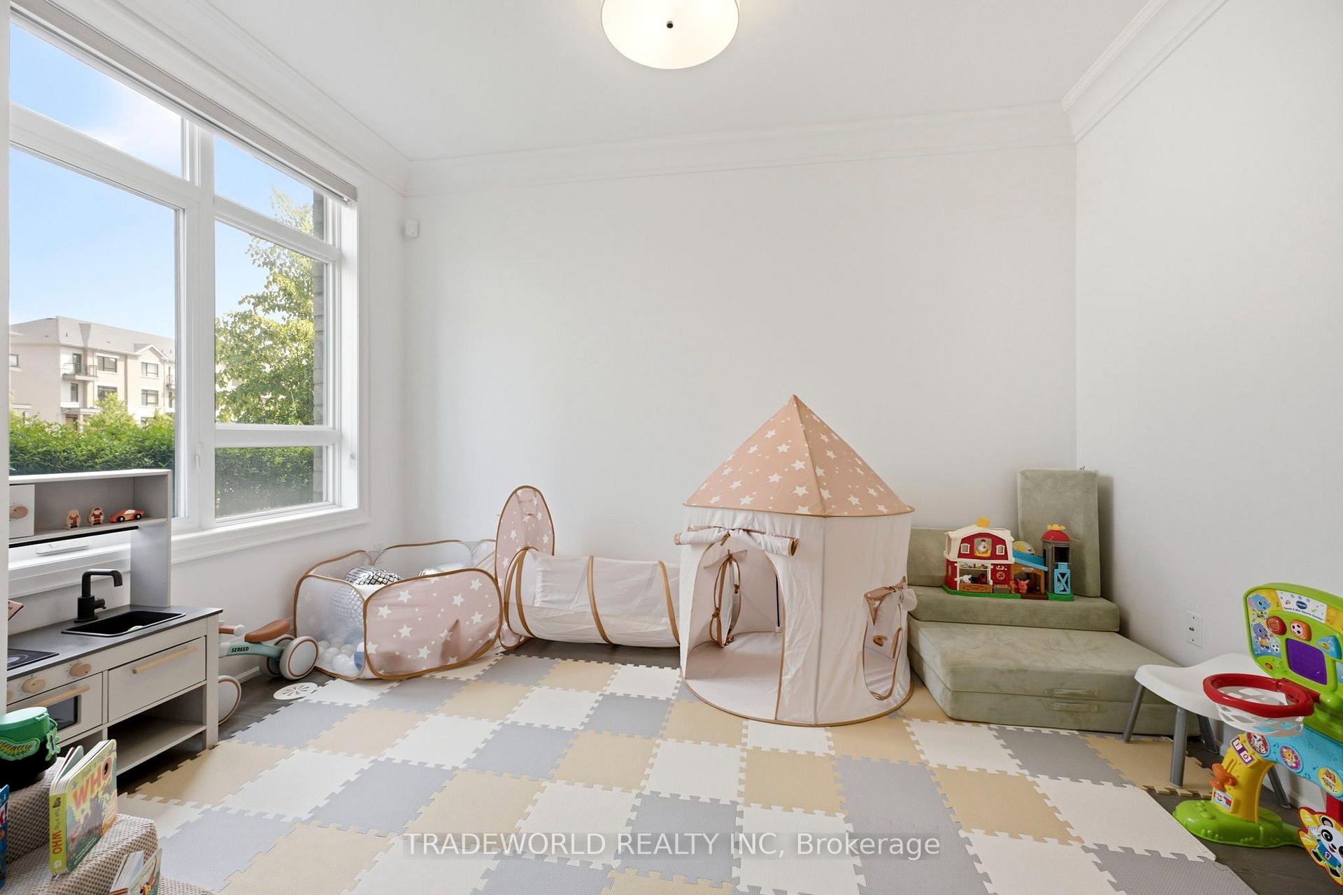 Photo 12 of 73 Feeney Lane, Markham, Commerce Valley — HOMEH