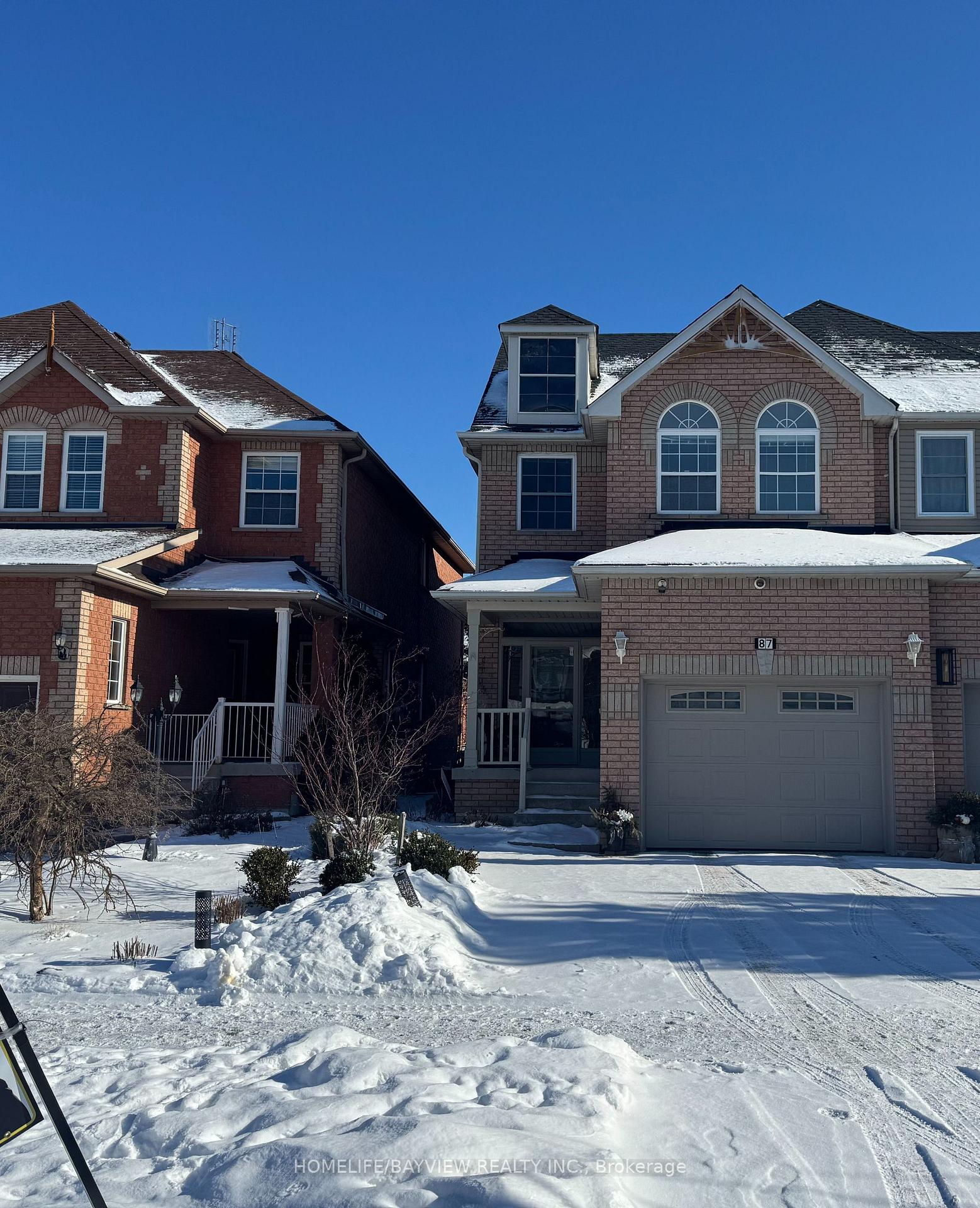 Front of Unit MAIN, 87 English Oak Drive