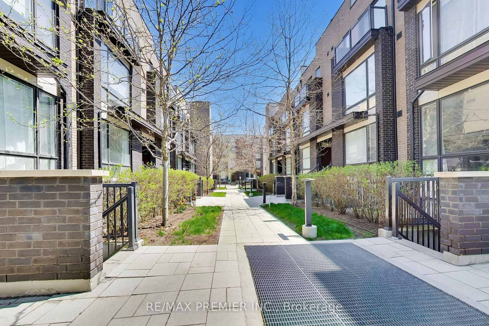 Photo 4 of Unit 141, 34 Fieldway Road, Etobicoke, Islington-City Centre West — HOMEH