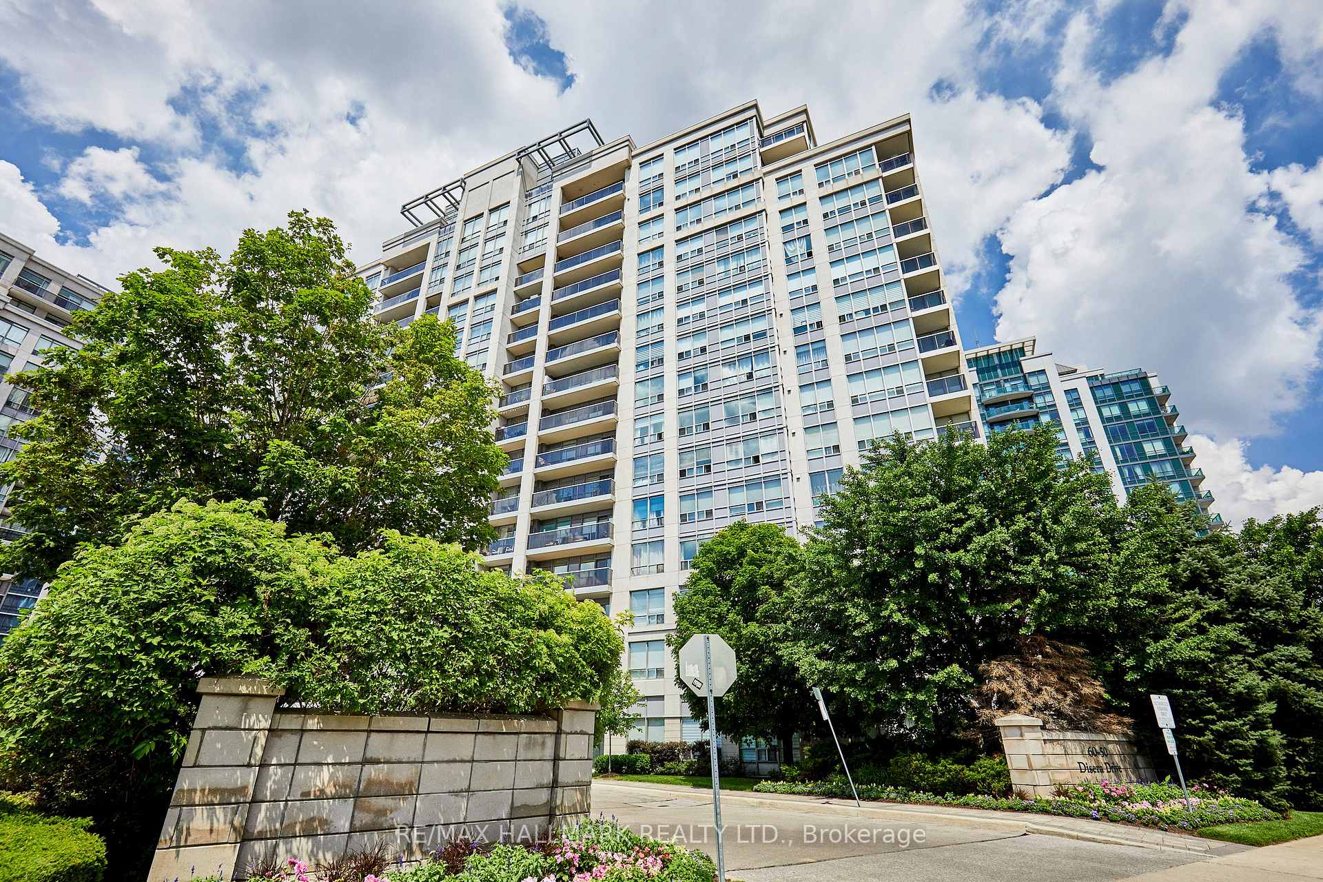 Photo 1 of Unit 307, 60 Disera Drive, Vaughan, Beverley Glen — HOMEH