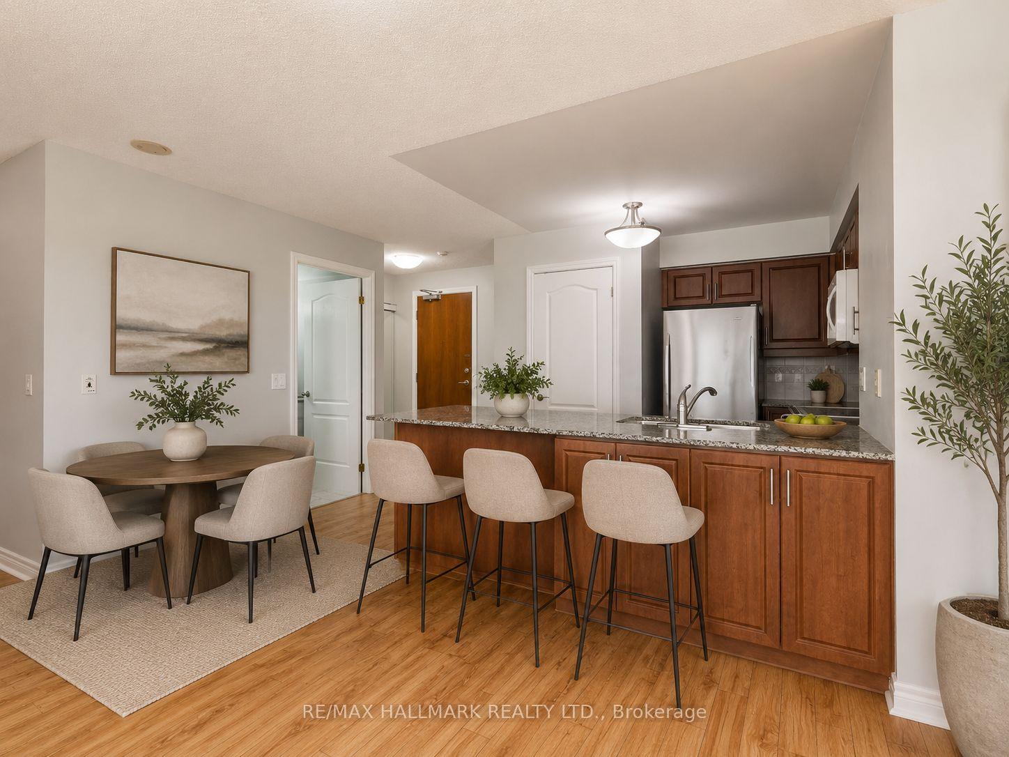 Photo 6 of Unit 307, 60 Disera Drive, Vaughan, Beverley Glen — HOMEH