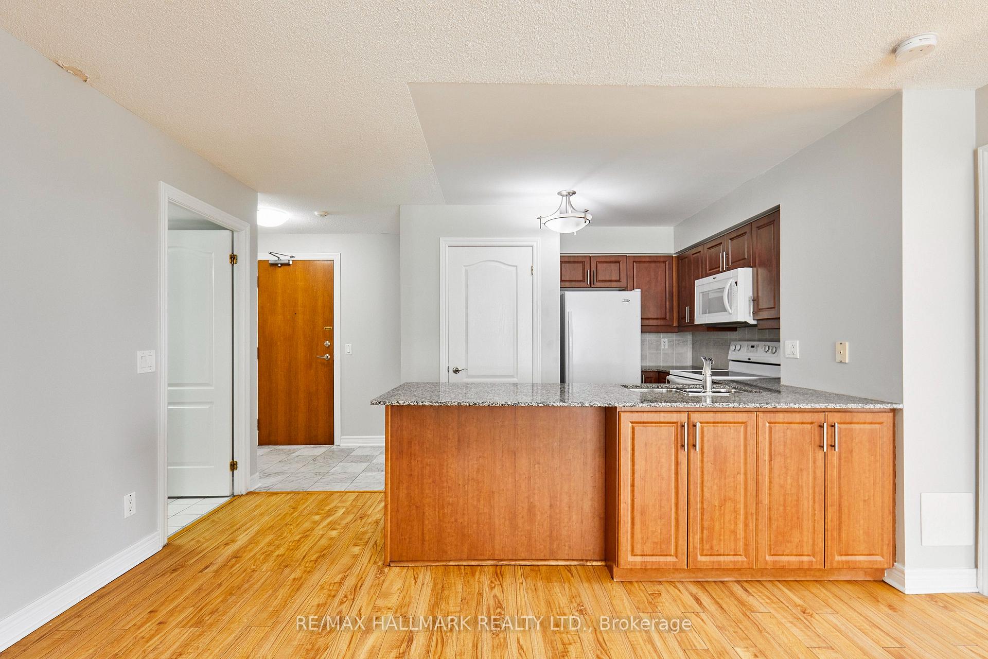 Photo 16 of Unit 307, 60 Disera Drive, Vaughan, Beverley Glen — HOMEH