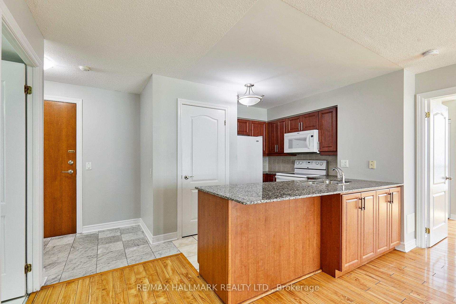 Photo 18 of Unit 307, 60 Disera Drive, Vaughan, Beverley Glen — HOMEH