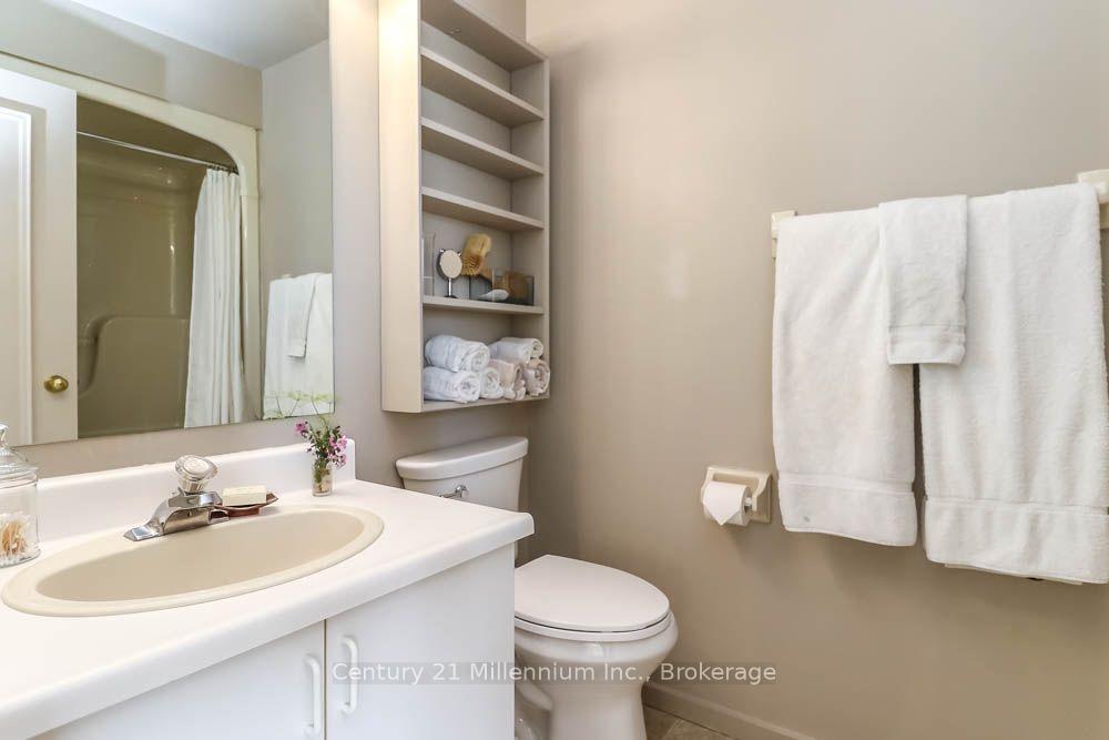 Photo 15 of Unit 21, 172 Fairway Crescent, Collingwood — HOMEH