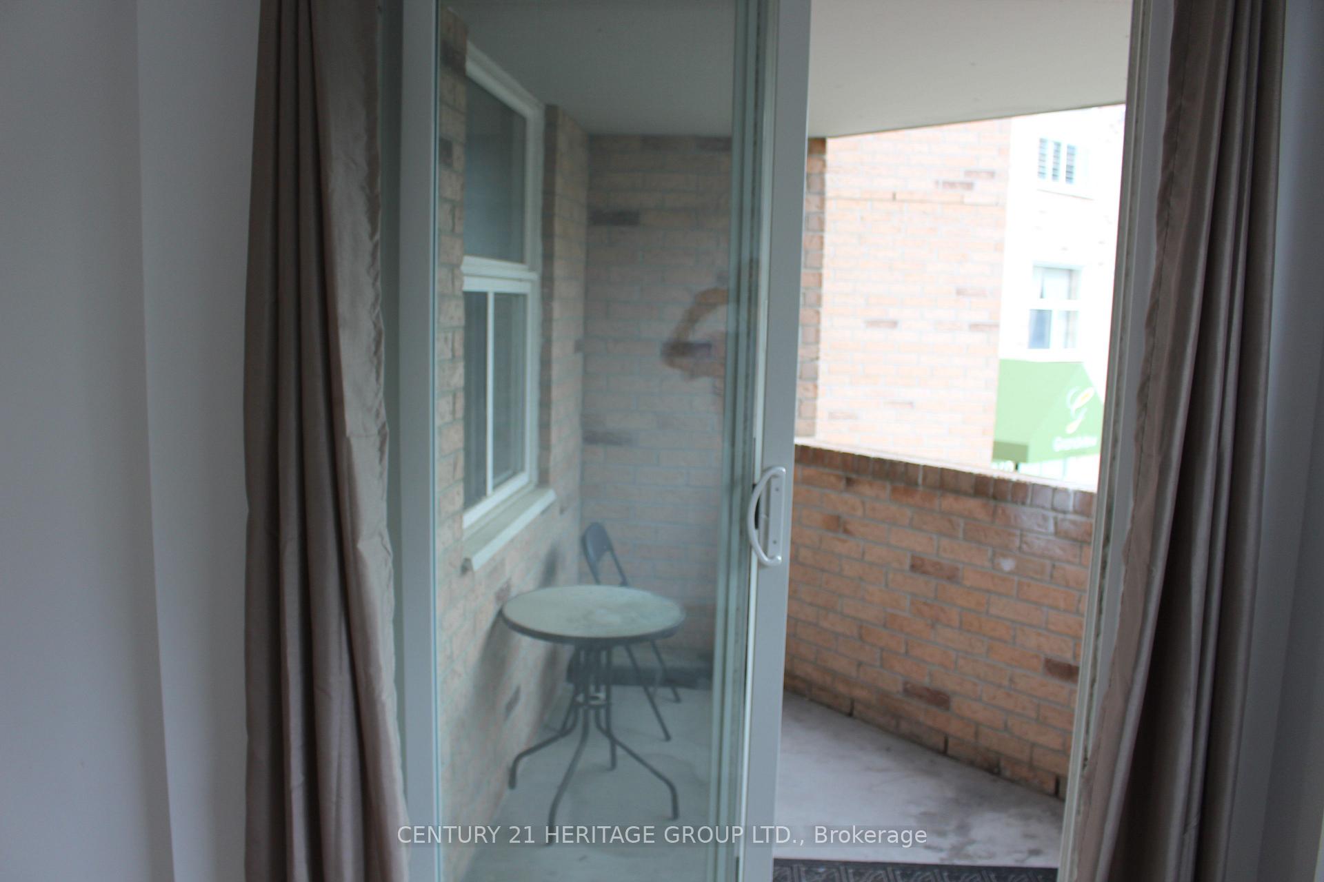 Photo 9 of Unit 204, 260 Davis Drive, Newmarket, Central Newmarket — HOMEH