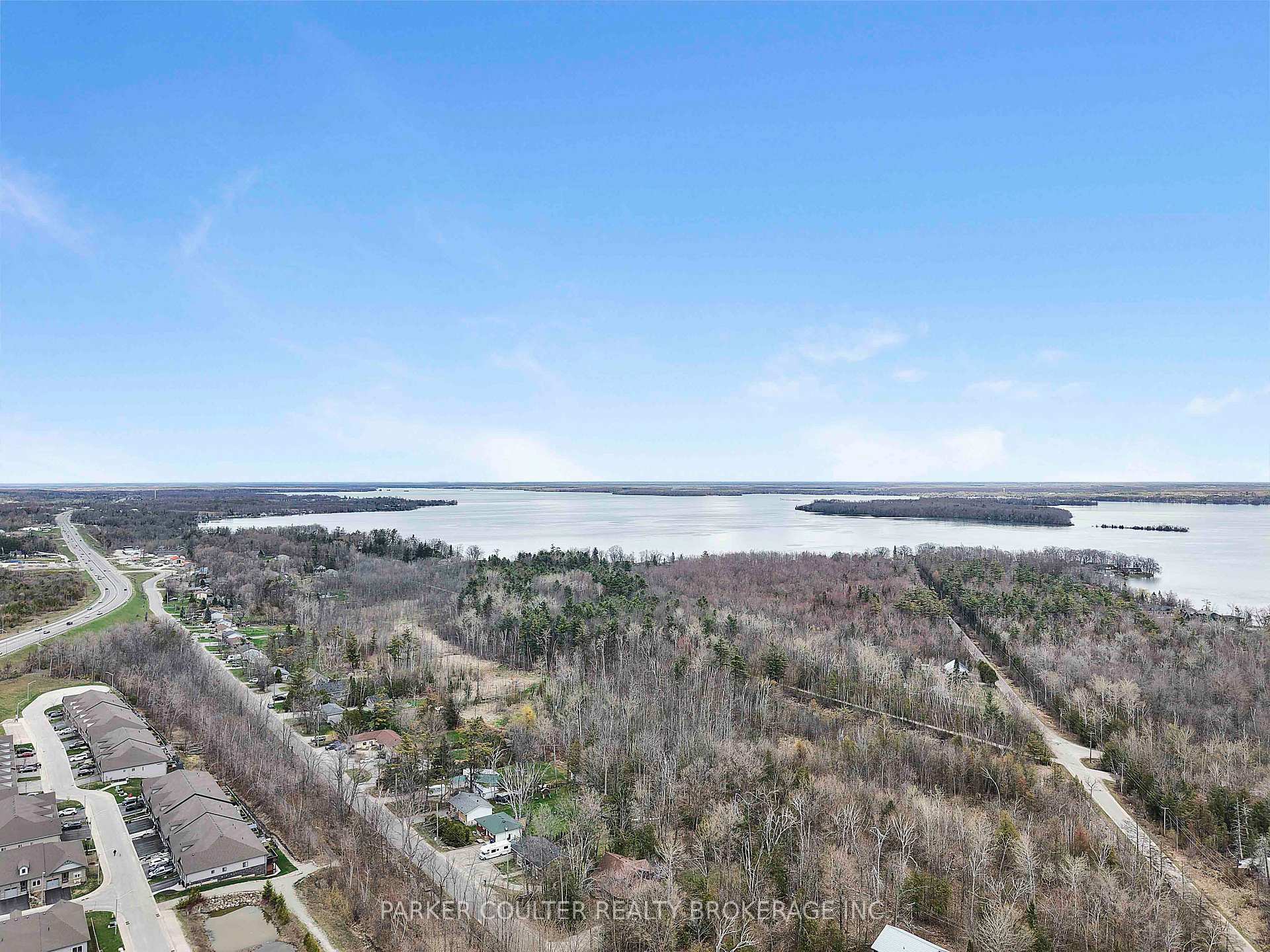 Photo 30 of 175 Lucy Lane, Orillia — HOMEH