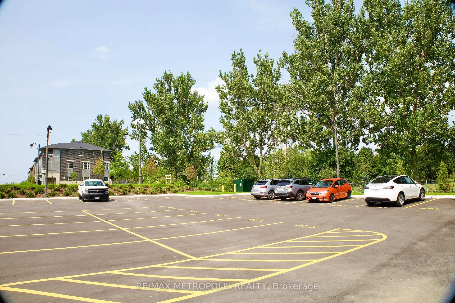 Photo 29 of Unit 225, 385 Arctic Red Drive, Oshawa, Windfields — HOMEH